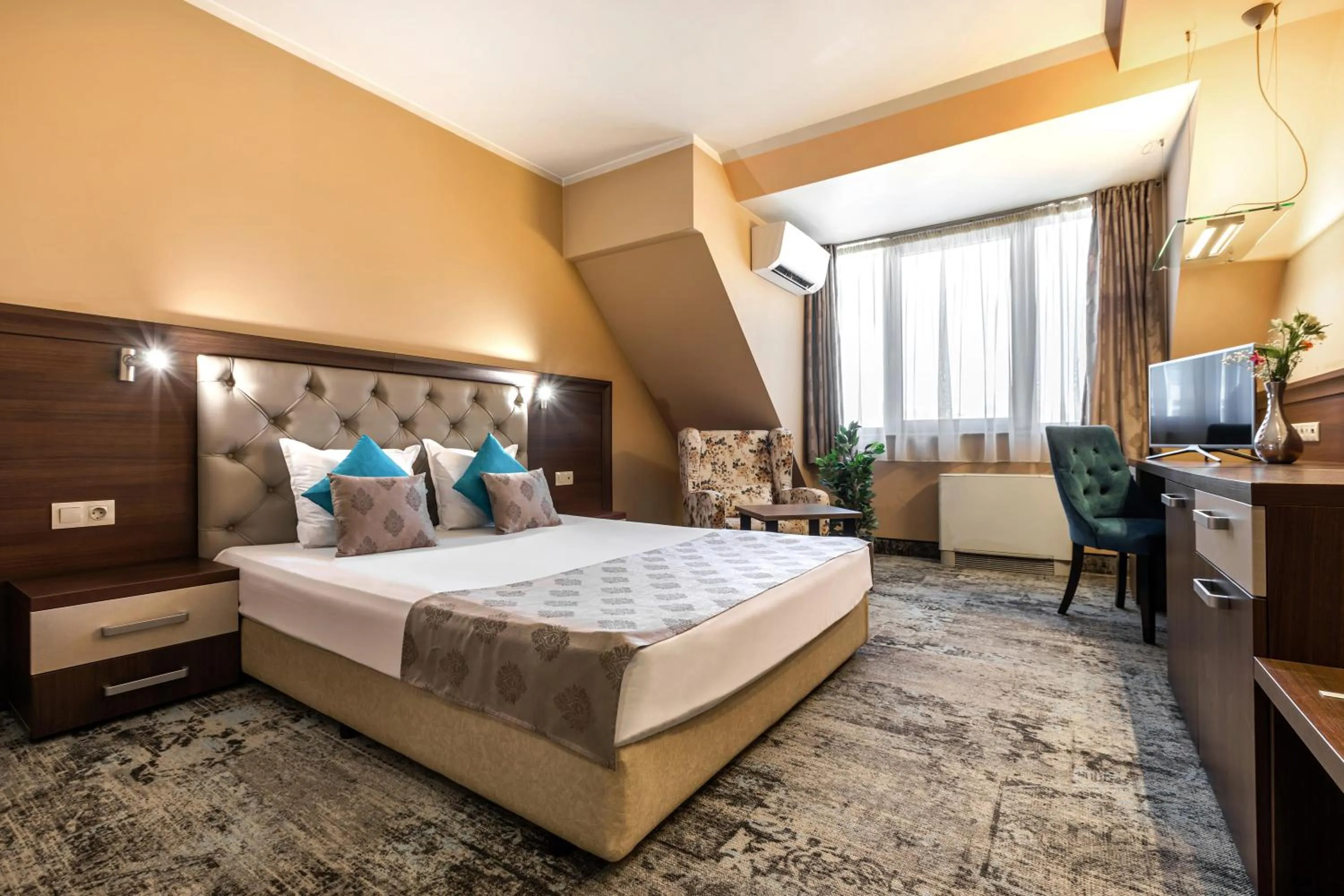 Photo of the whole room, Bed in Business Hotel Plovdiv - Central Location