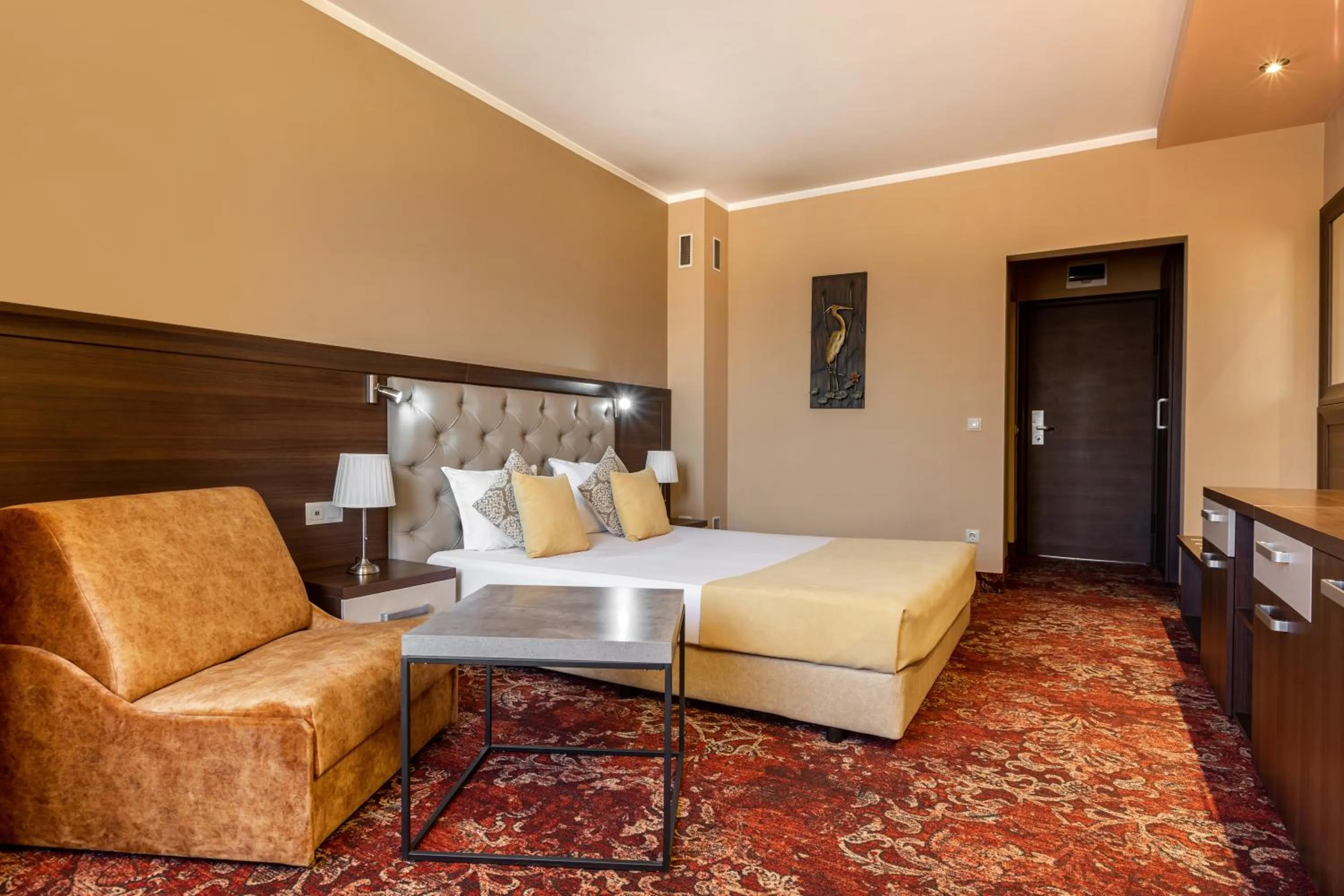 Bed in Business Hotel Plovdiv - Central Location