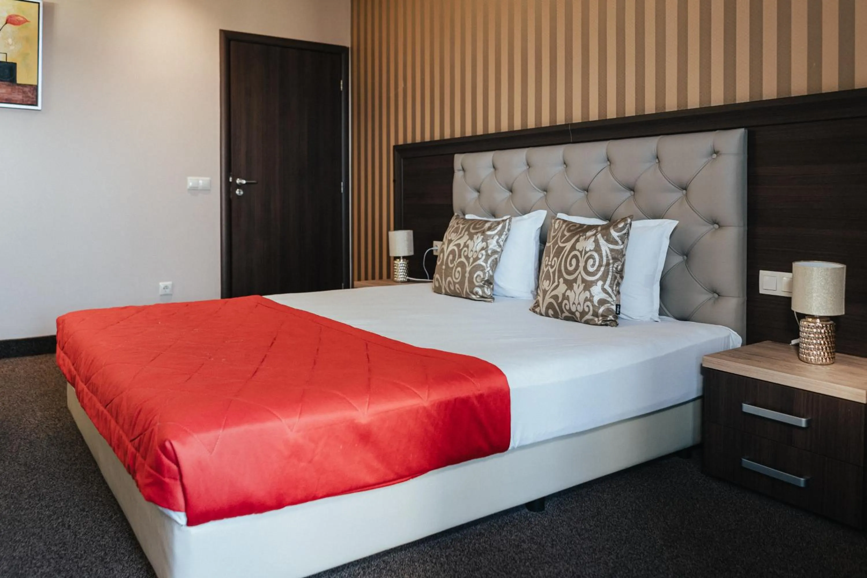 Bed in Business Hotel Plovdiv - Central Location
