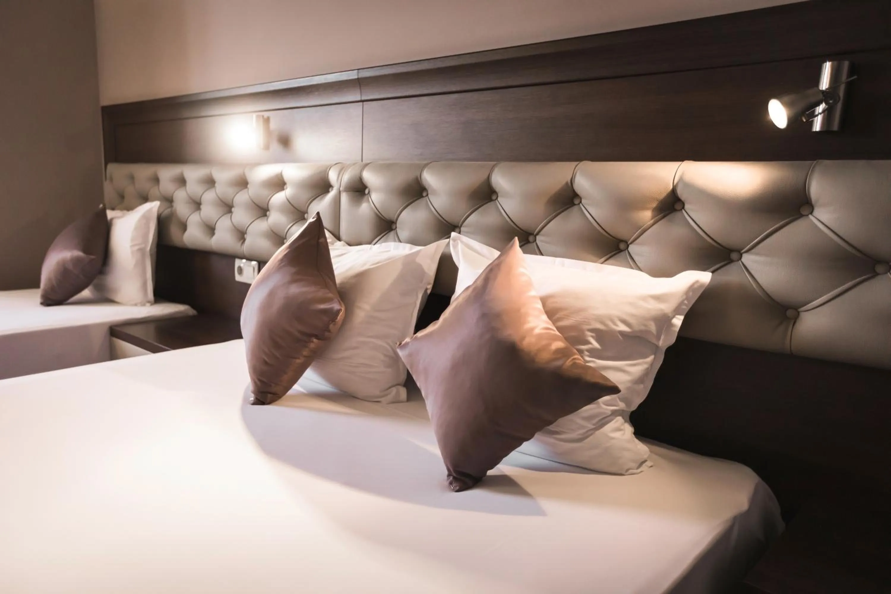 Bed in Business Hotel Plovdiv - Central Location