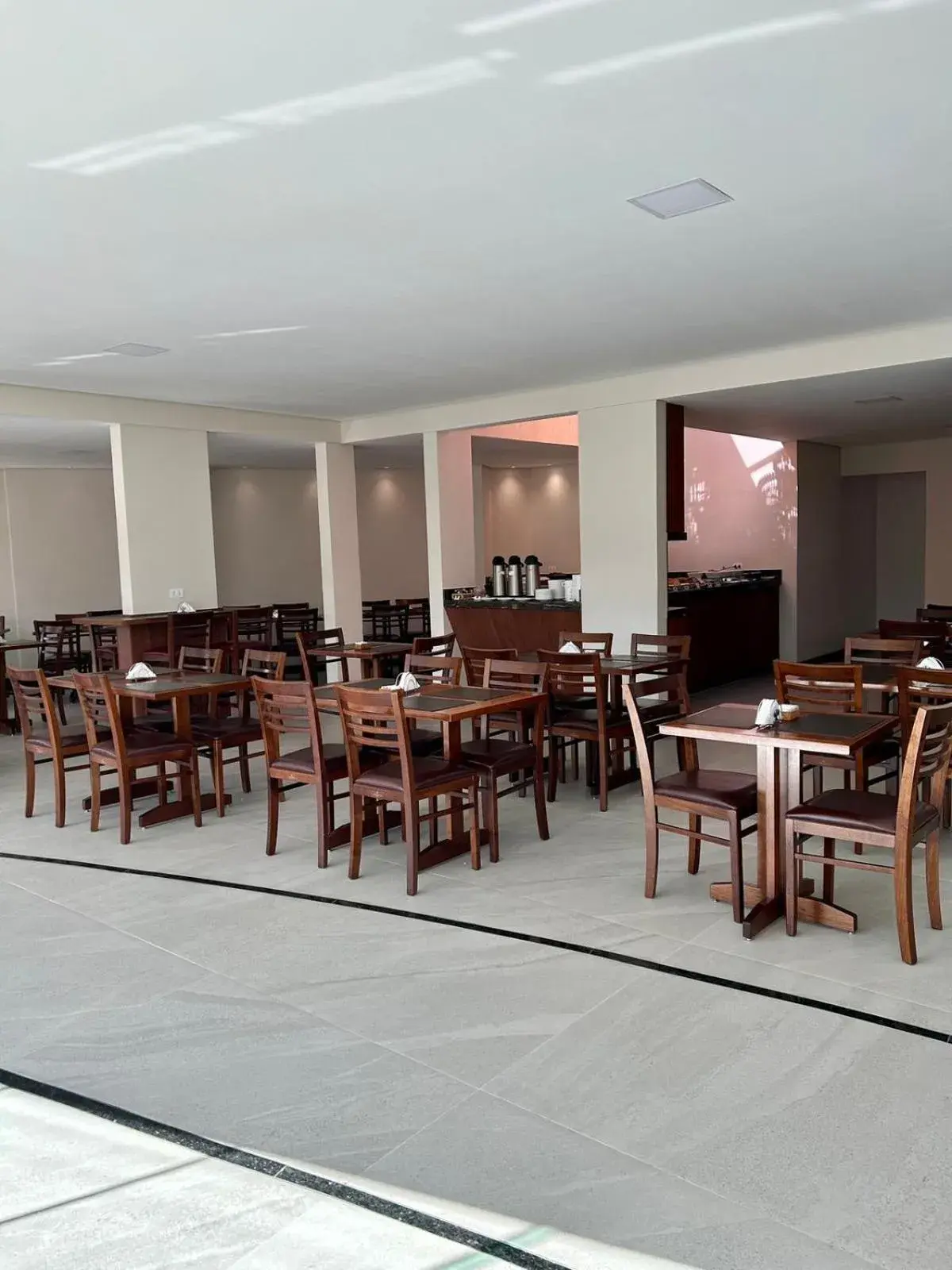 Restaurant/places to eat in Hotel Alji Restaurant/places to eat in Hotel Alji