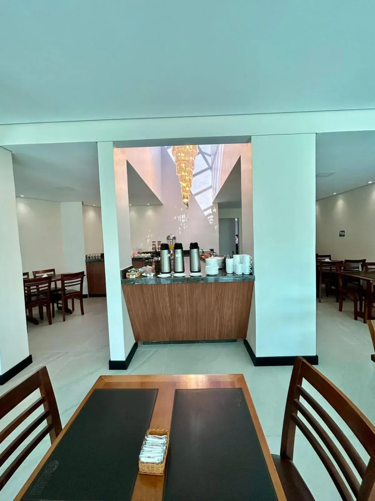 Restaurant/places to eat in Hotel Alji Restaurant/places to eat in Hotel Alji