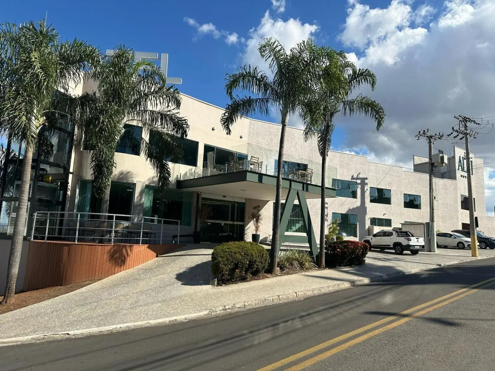 Property building in Hotel Alji Property building in Hotel Alji