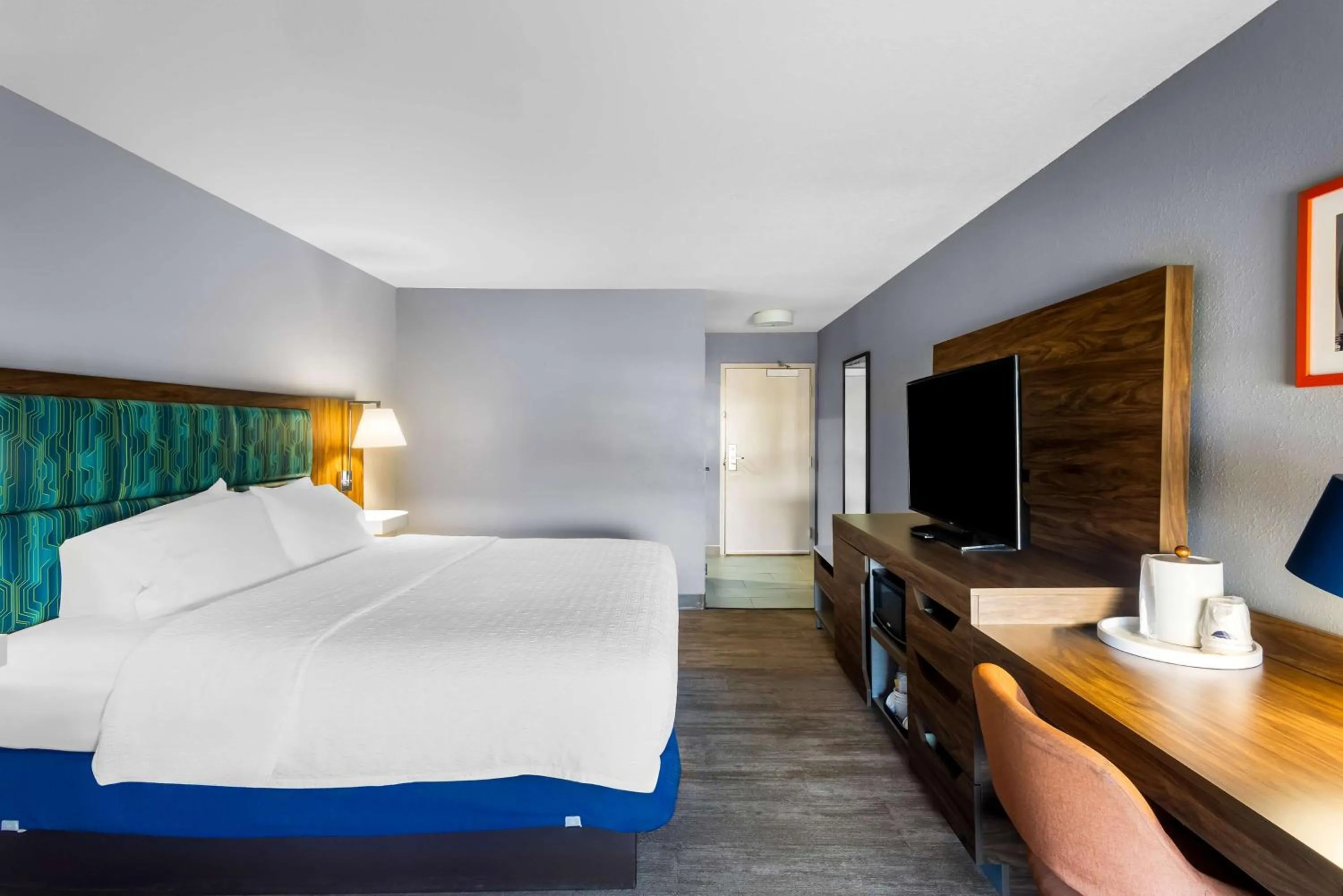 Bedroom, Bed in Hampton Inn Marion