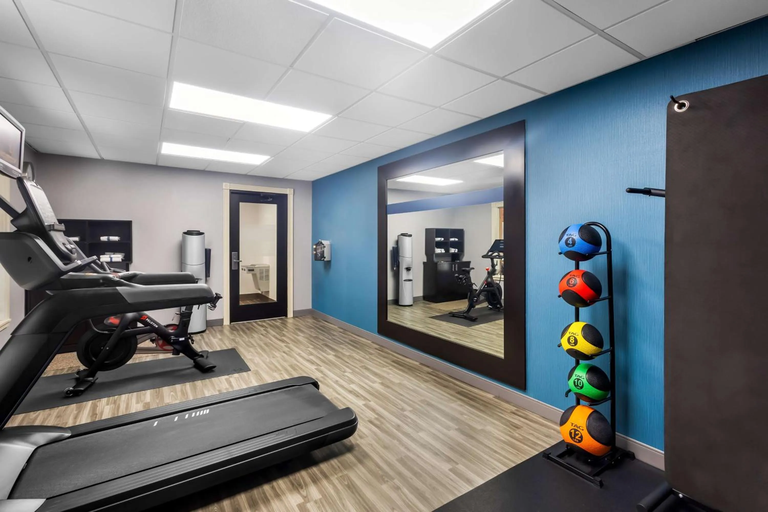 Fitness centre/facilities in Hampton Inn Marion