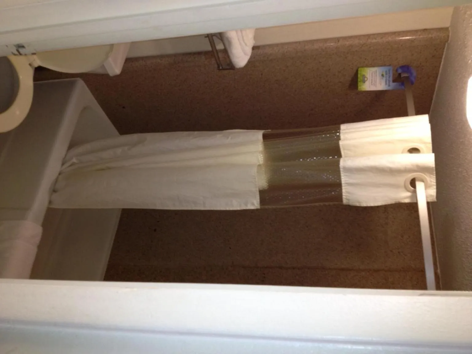 Shower in Days Inn by Wyndham Richmond Hill/Savannah