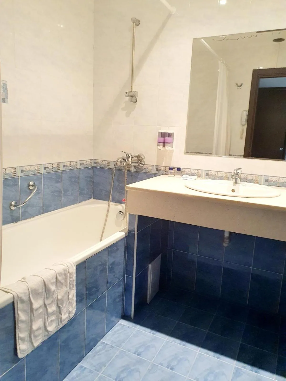 Standard Double/Twin Room in Finlandia Hotel