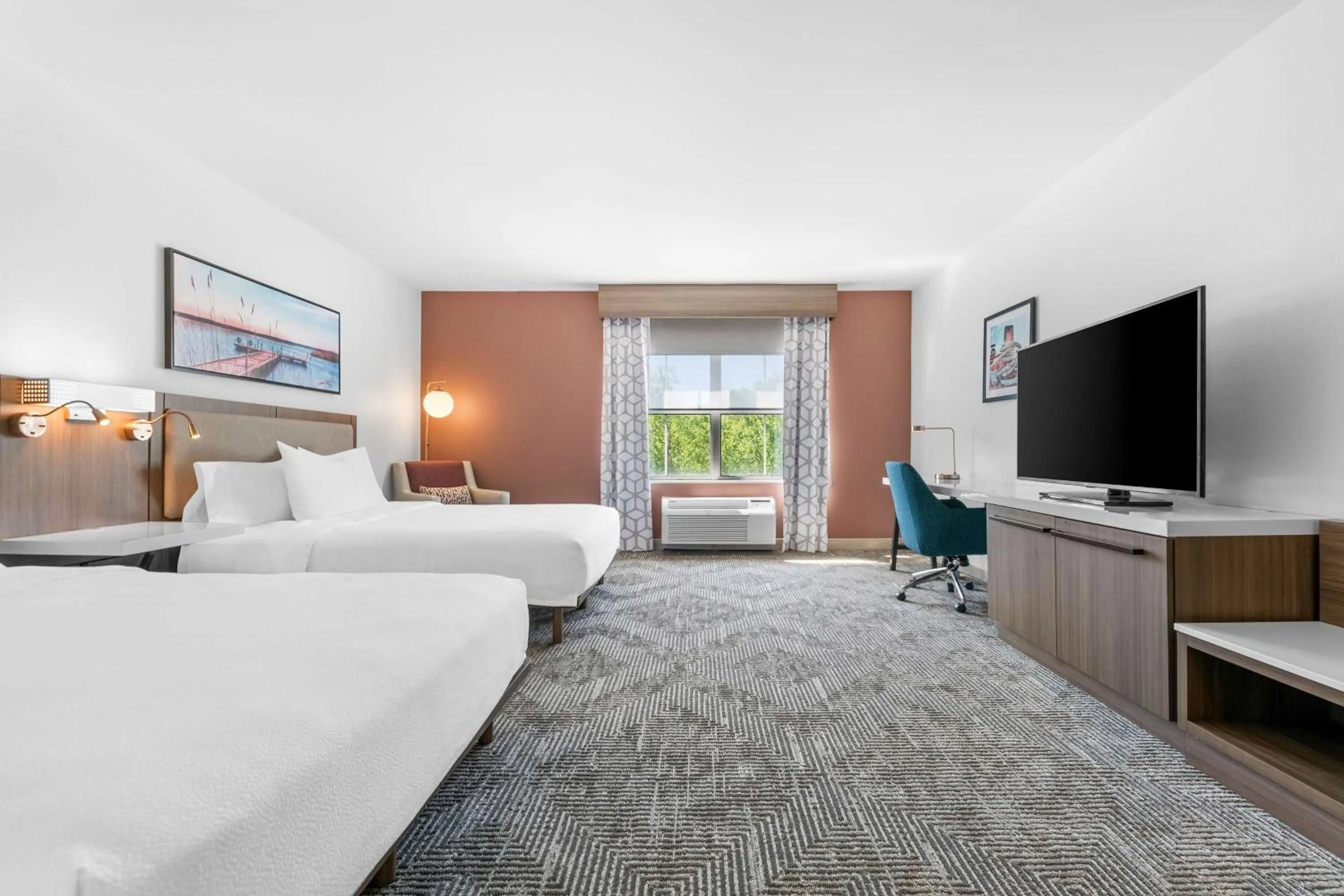 Bed in Hilton Garden Inn Suffolk Riverfront