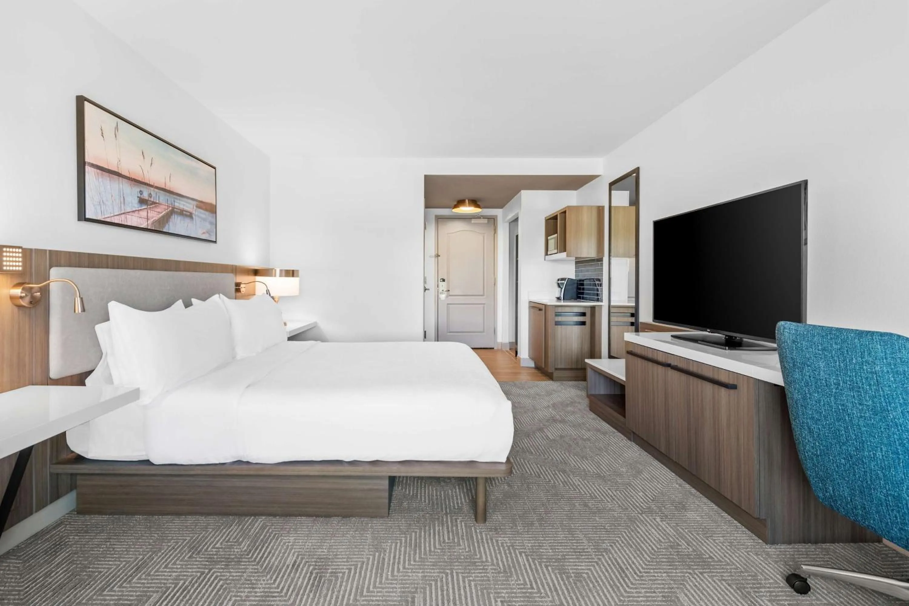 Bed in Hilton Garden Inn Suffolk Riverfront