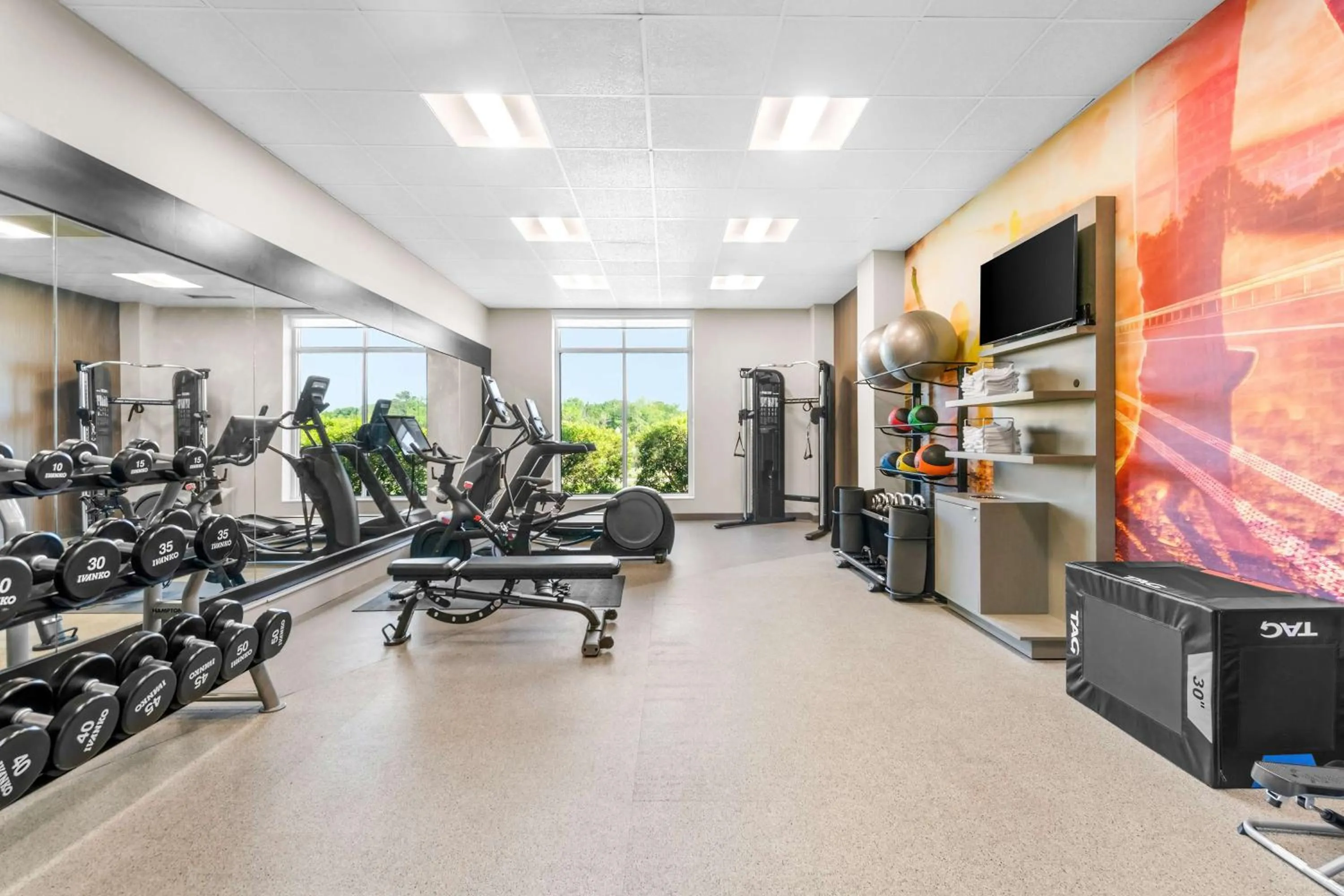 Fitness centre/facilities in Hilton Garden Inn Suffolk Riverfront