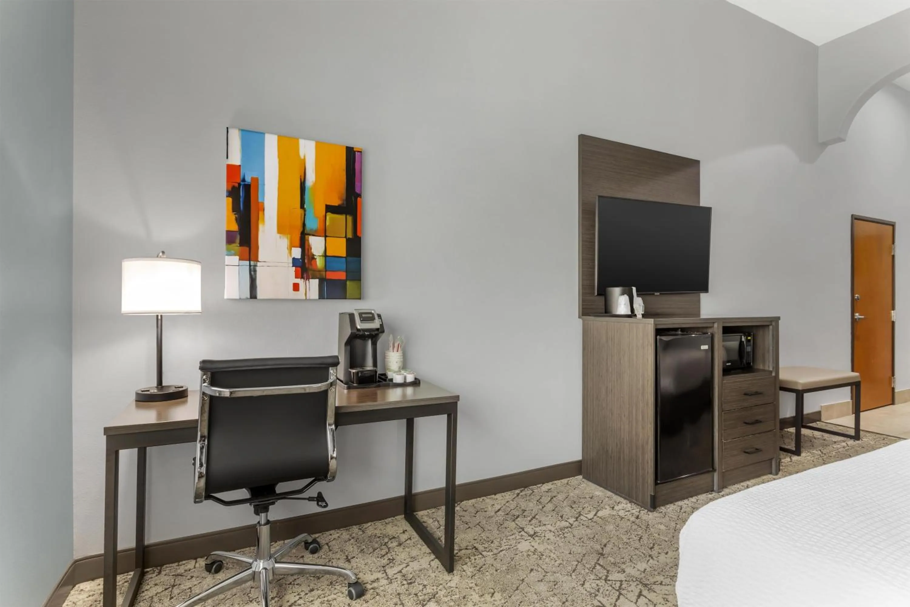 Bedroom, Bed in Best Western Plus New Caney Inn & Suites