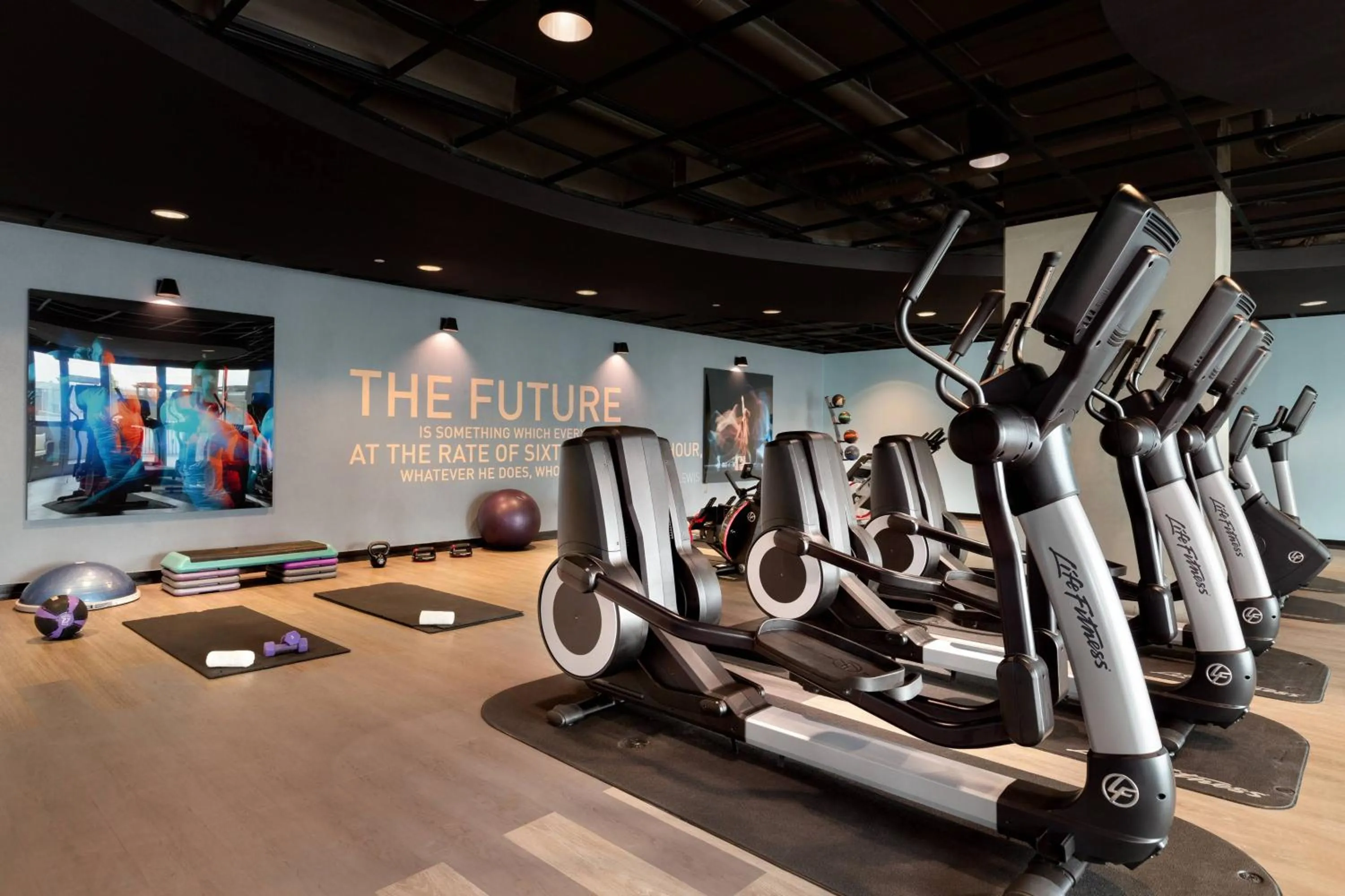 Fitness centre/facilities in Twelve Midtown, Autograph Collection