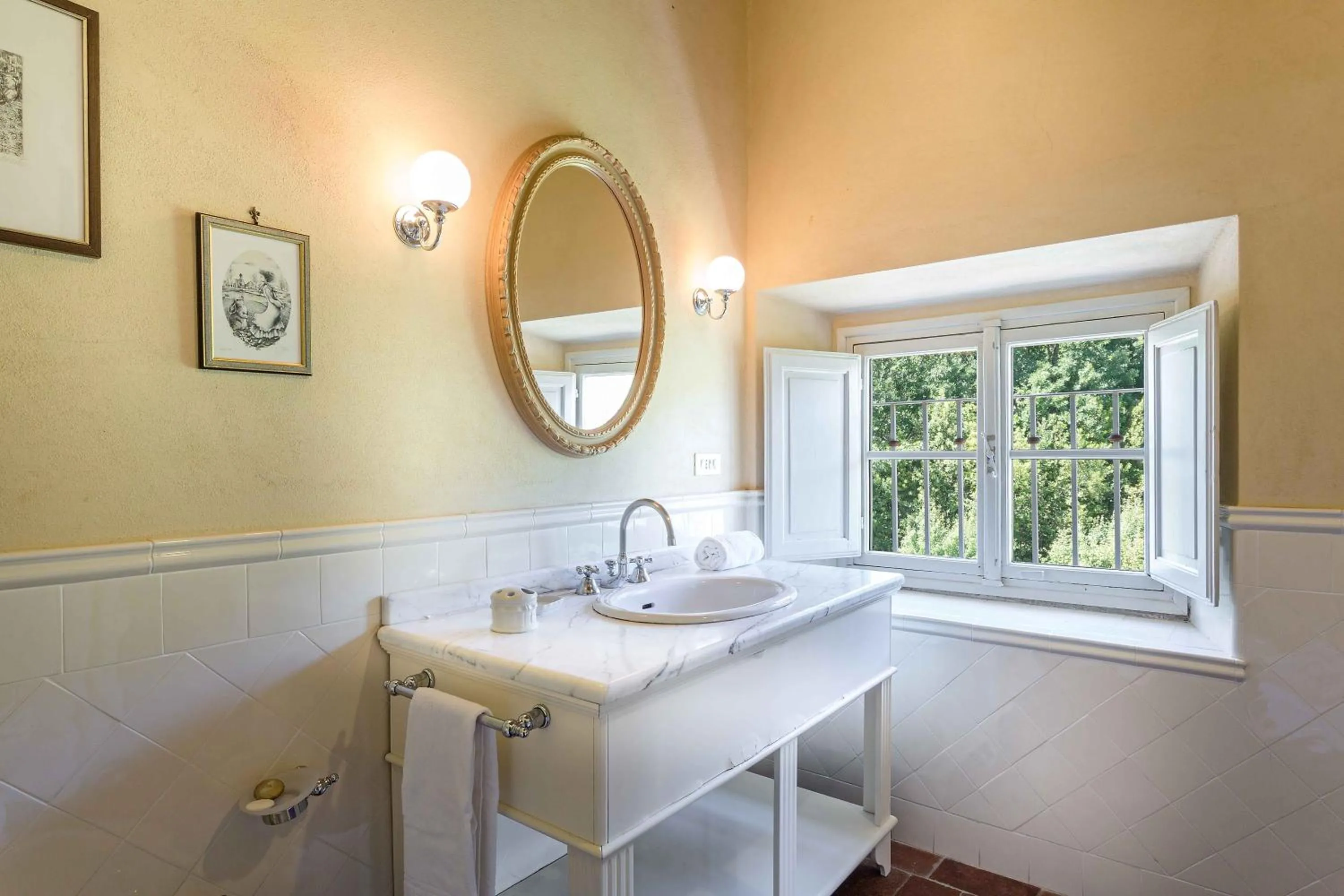 Bathroom in Coselli 's Collection. Luxury Villas Rental