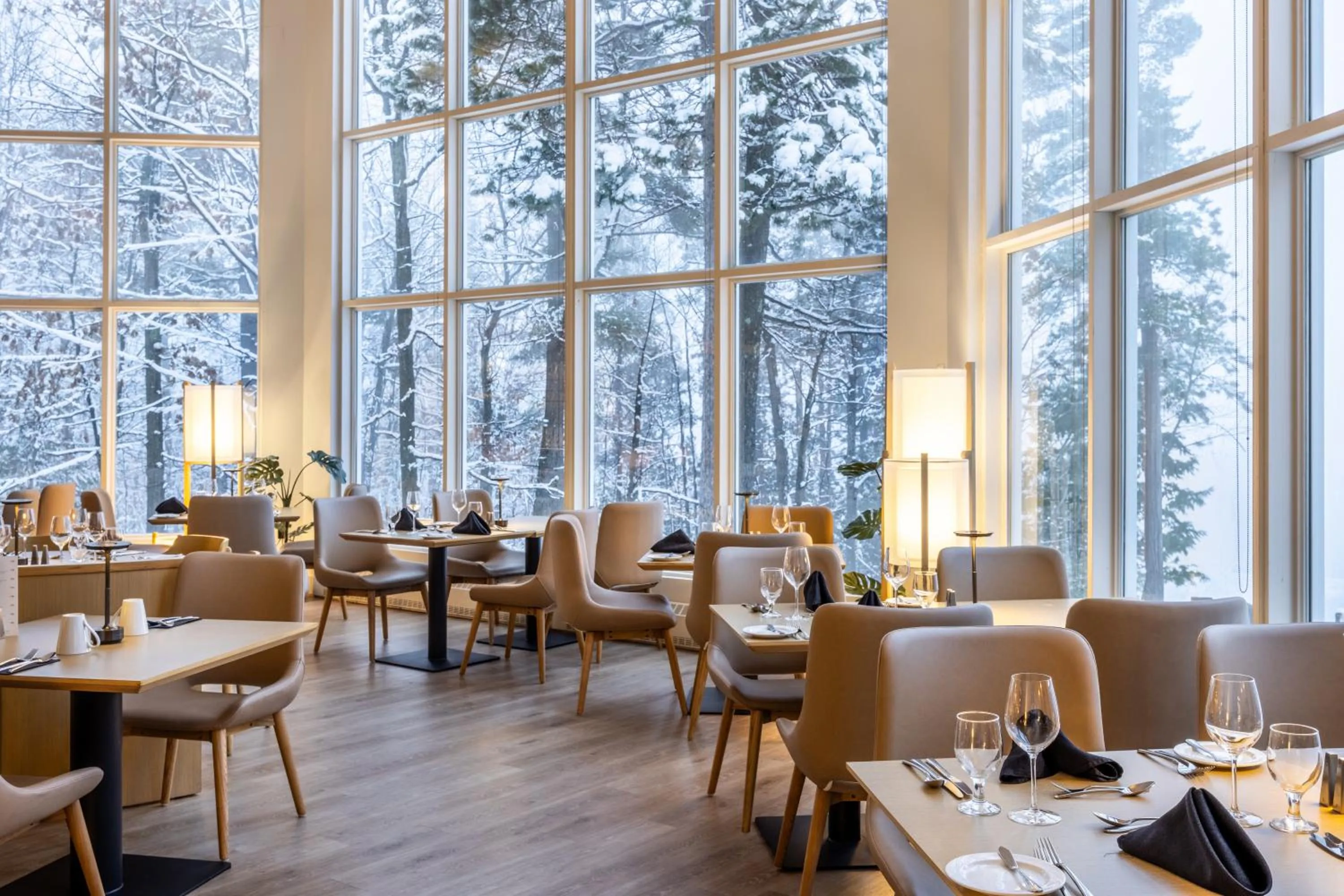 Restaurant/places to eat in Auberge de la Montagne Coupée