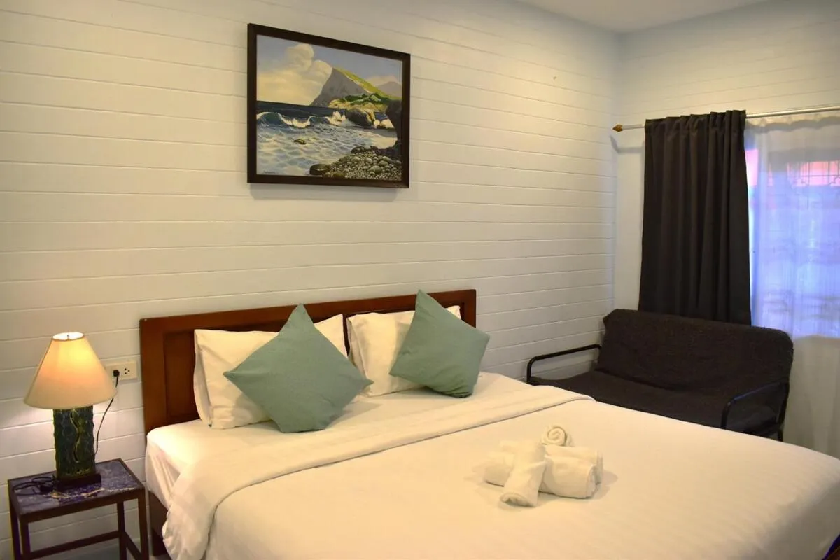 Bedroom, Bed in Greenery Hostel