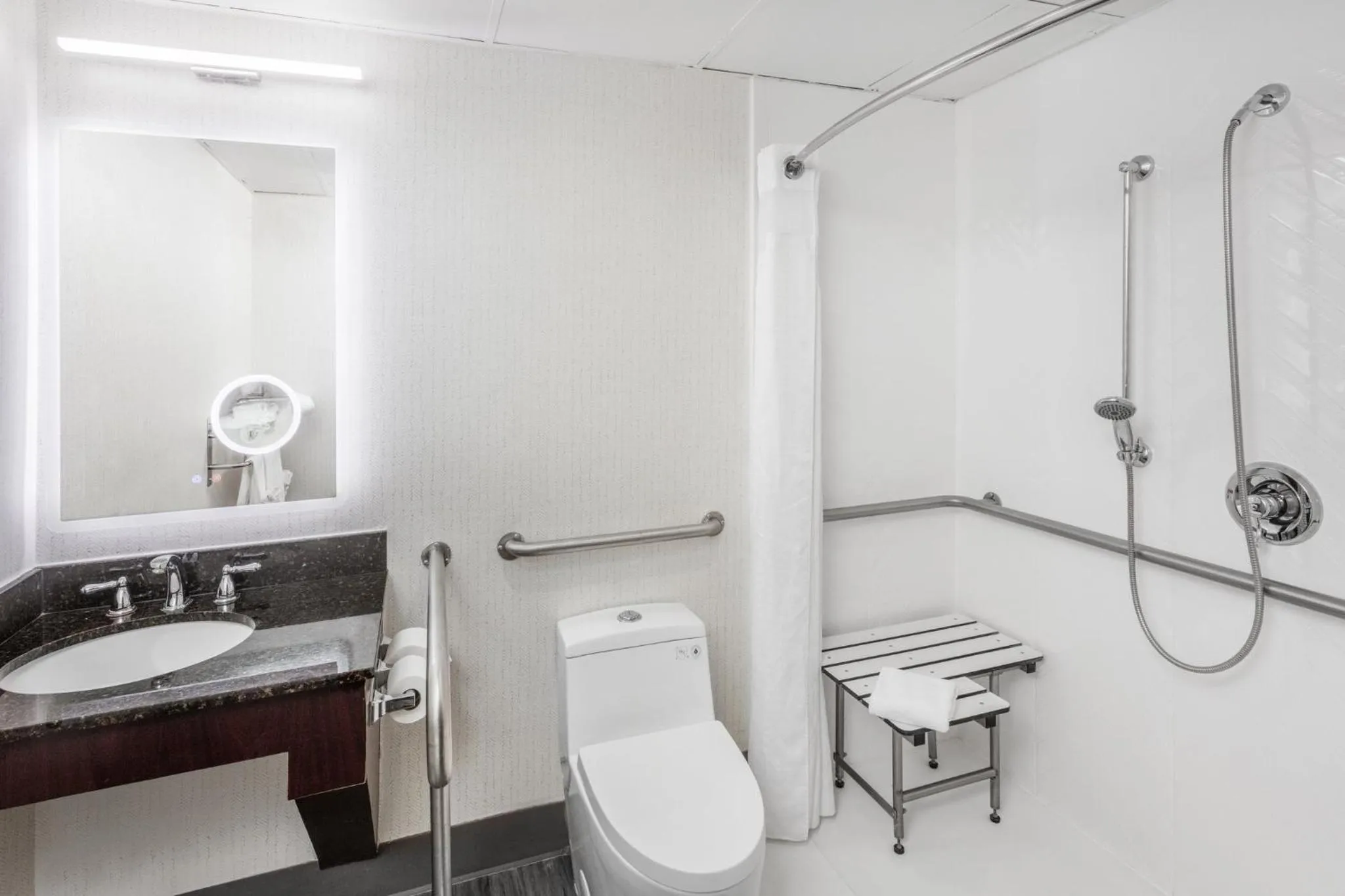 Bathroom in Holiday Inn & Suites Springfield - I-44 by IHG