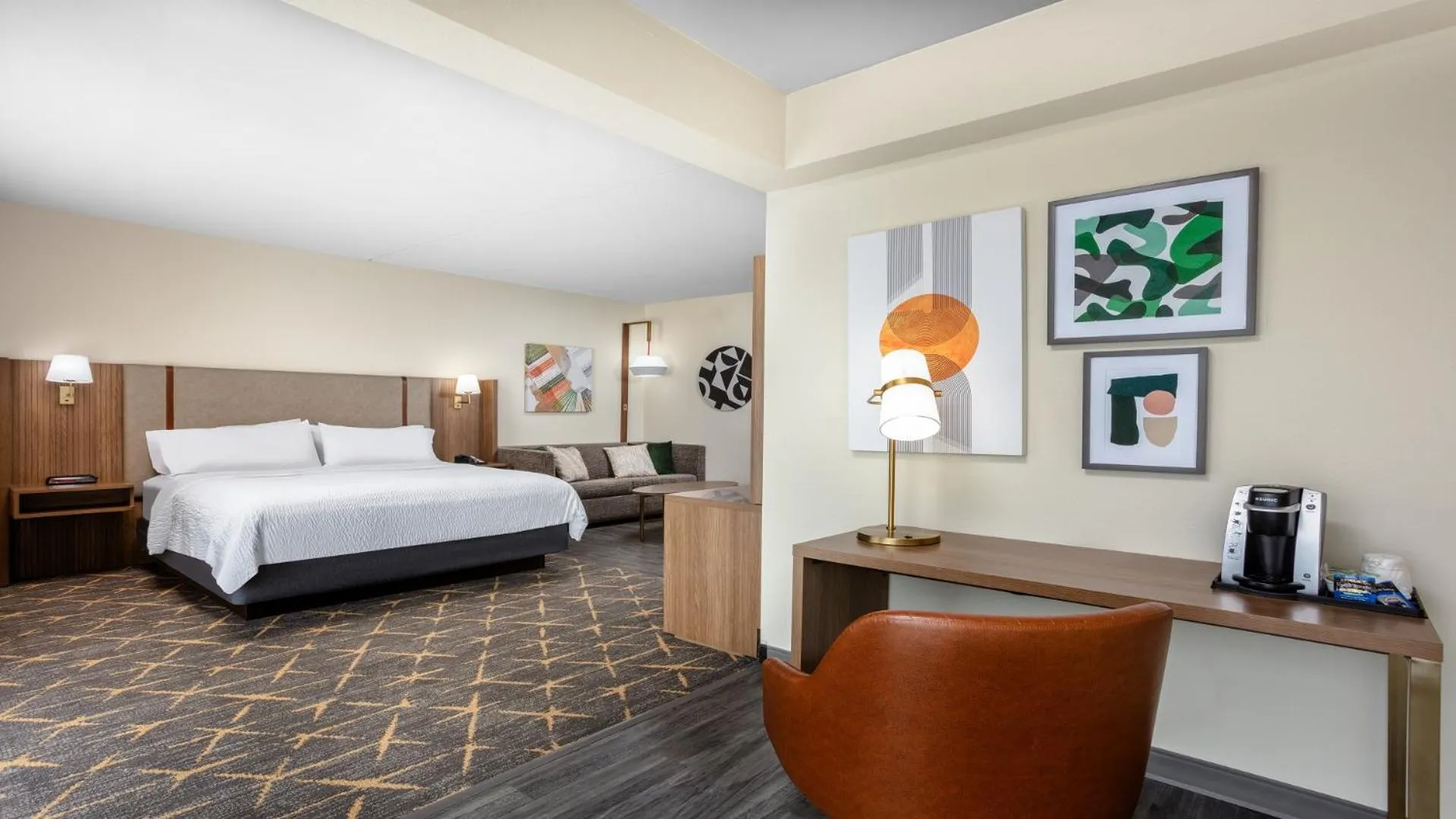 Bedroom, Bed in Holiday Inn & Suites Springfield-I-44 by IHG