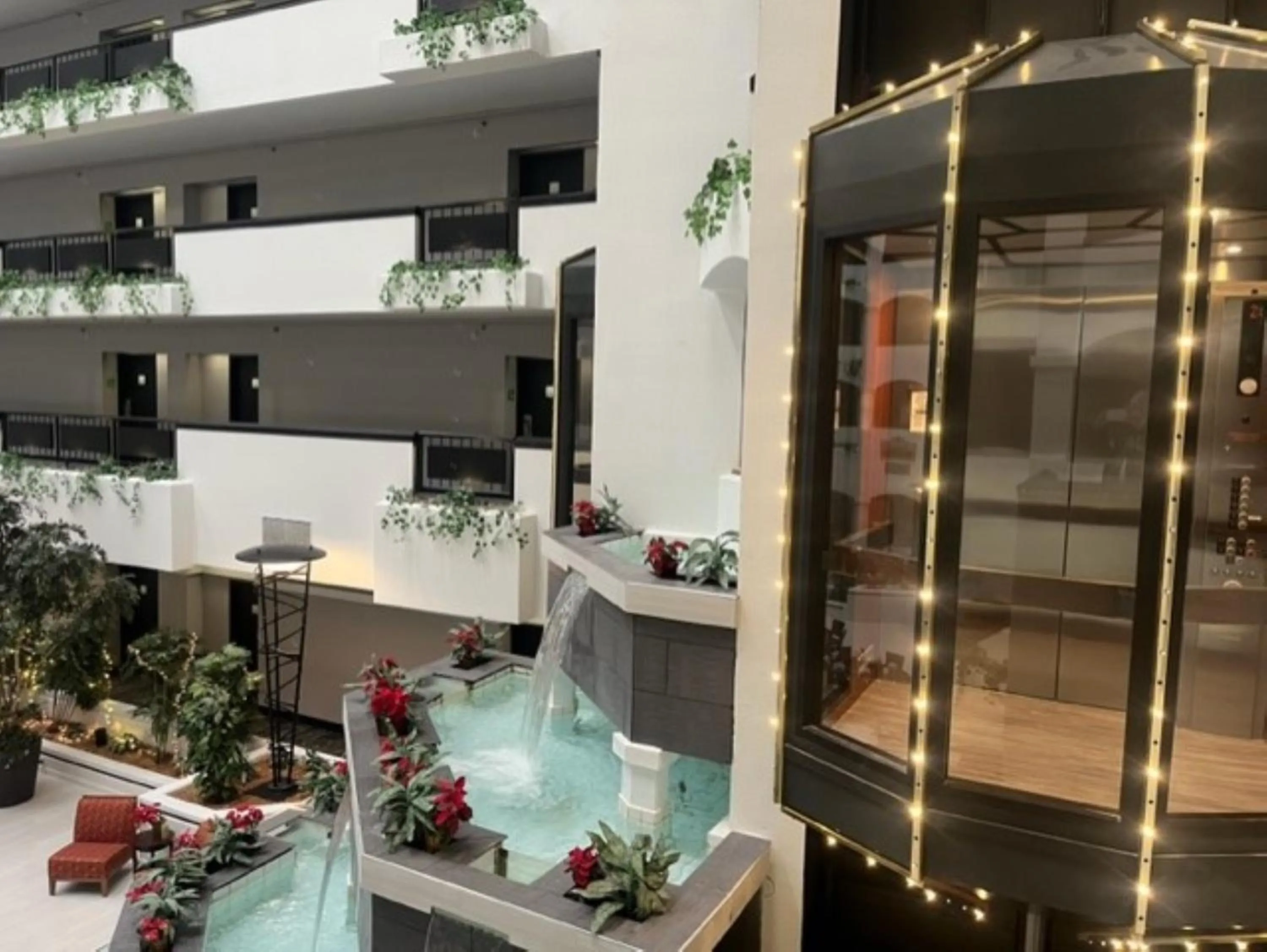 Property building in Holiday Inn & Suites Springfield-I-44 by IHG