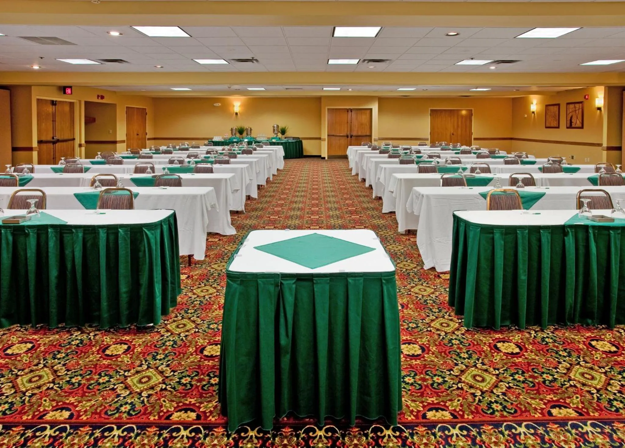 Meeting/conference room in Holiday Inn & Suites Springfield-I-44 by IHG