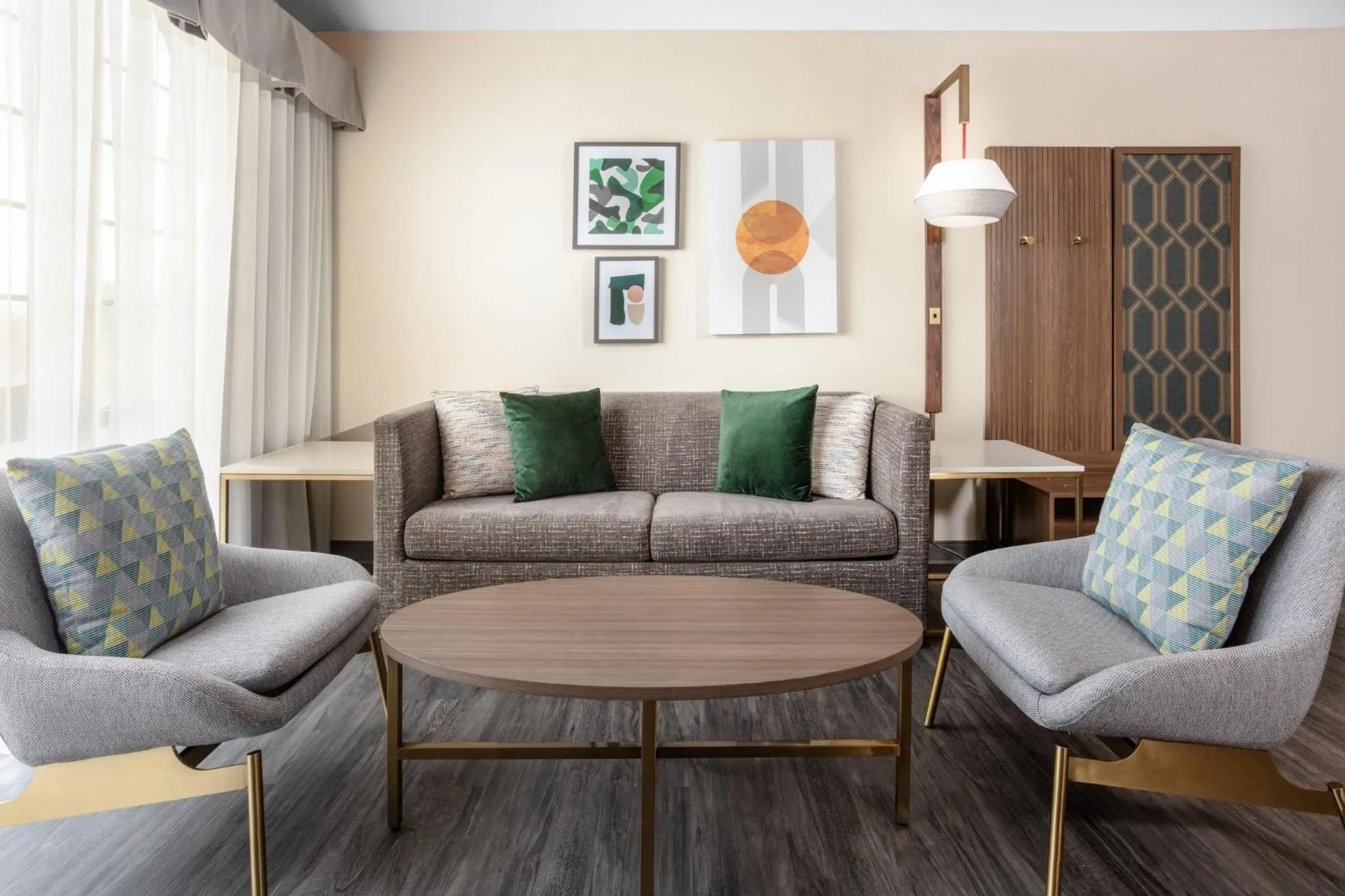 Bedroom in Holiday Inn & Suites Springfield-I-44 by IHG