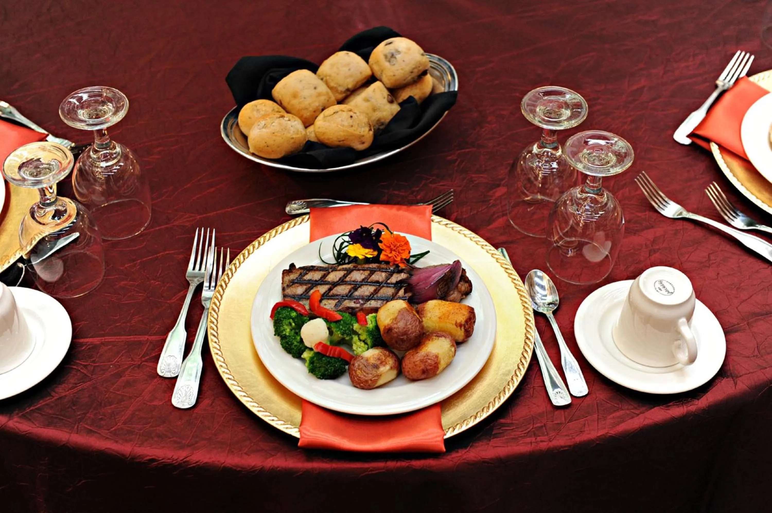 Meeting/conference room in Holiday Inn & Suites Springfield-I-44 by IHG