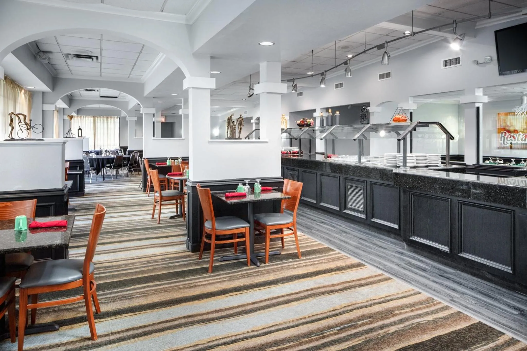 Breakfast in Holiday Inn & Suites Springfield-I-44 by IHG