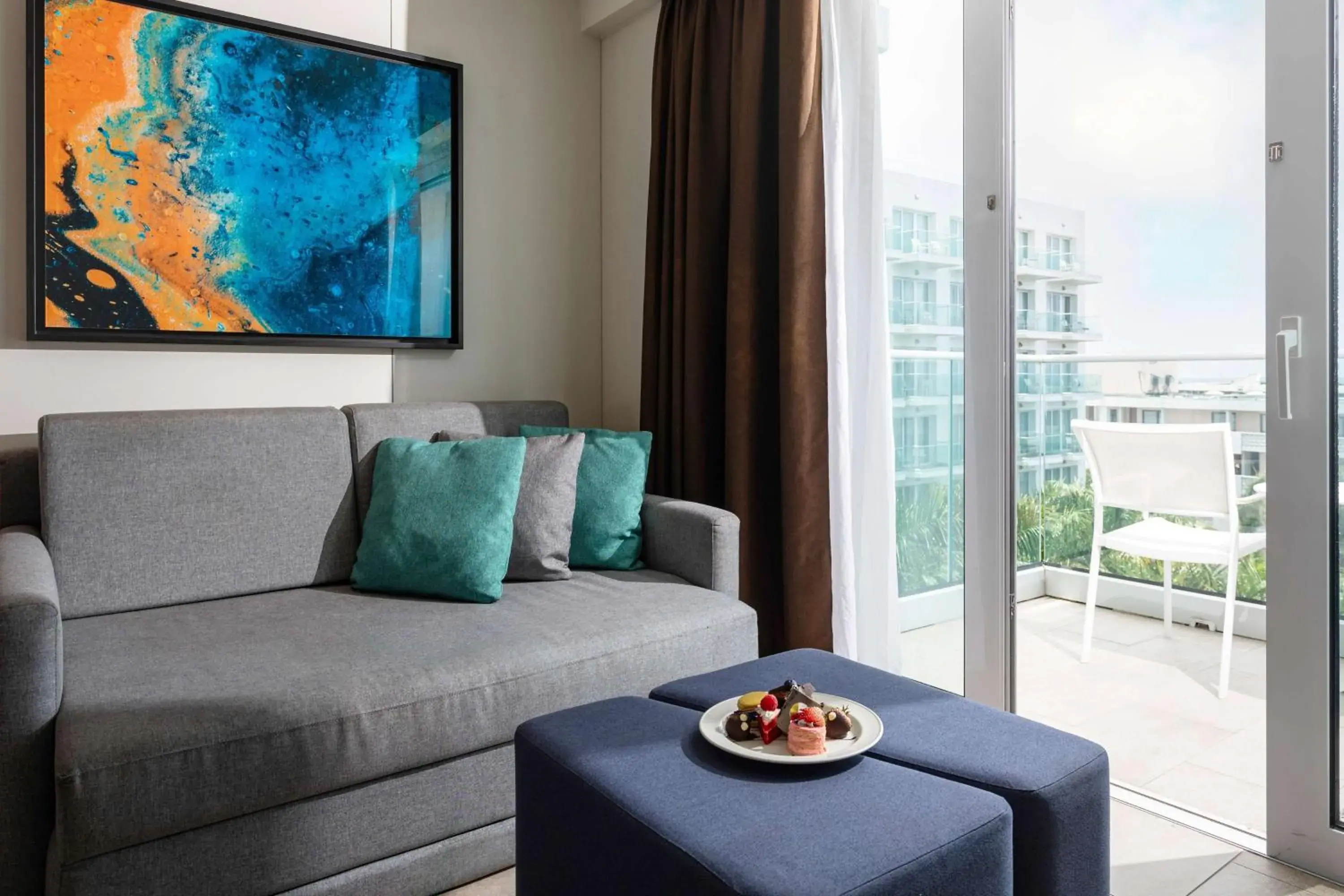 Bedroom in Sonesta Maho Beach All Inclusive Resort Casino & Spa Bedroom in Sonesta Maho Beach All Inclusive Resort Casino & Spa