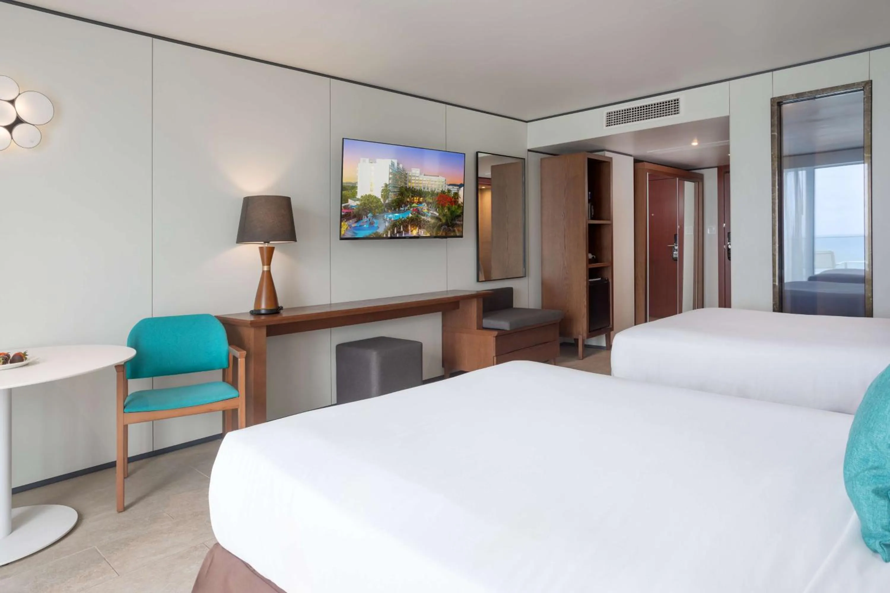 Bedroom, Bed in Sonesta Maho Beach All Inclusive Resort Casino & Spa