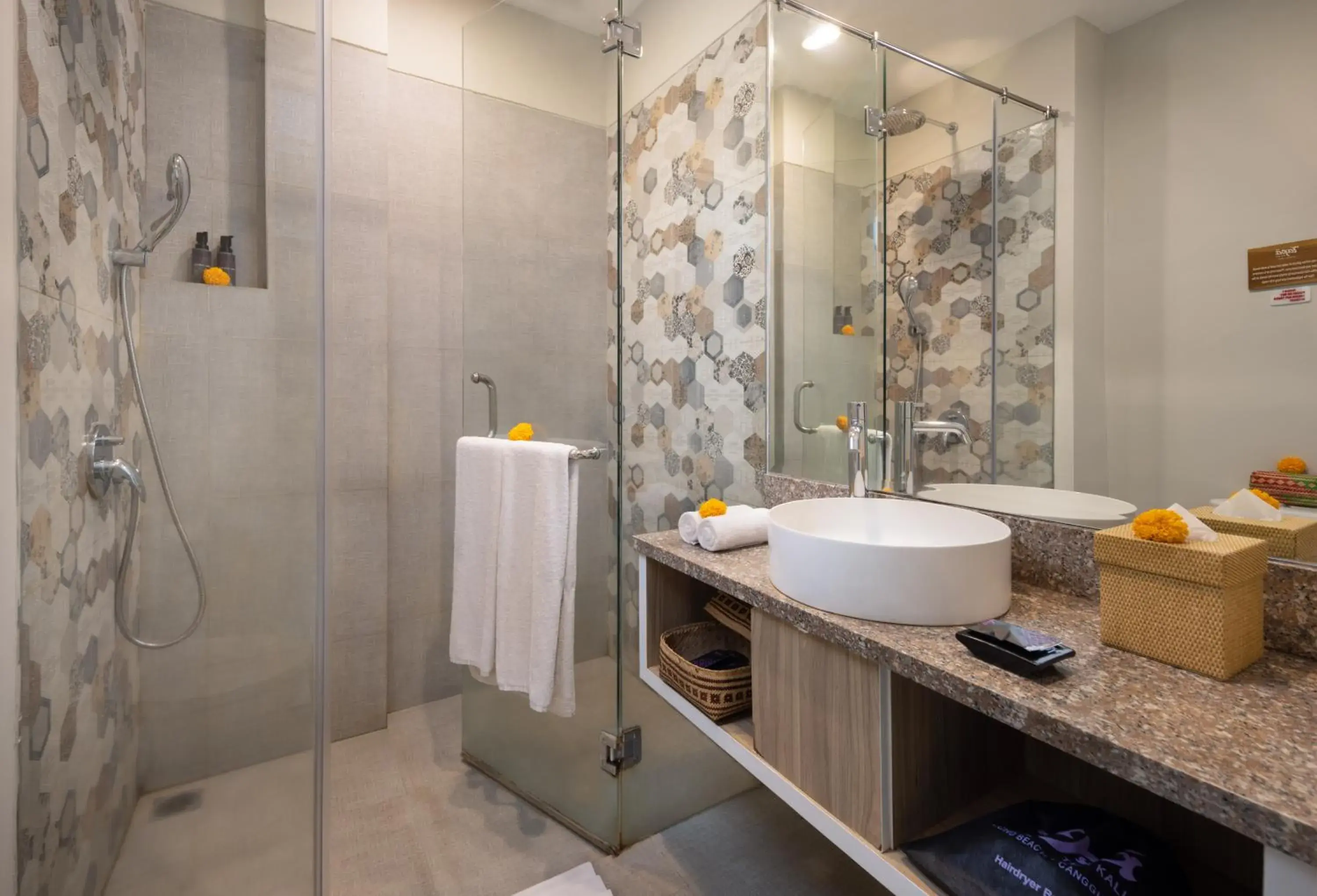 Deluxe Double Pool Access Room with Daily Afternoon Tea in Tapa Tepi Kali Canggu Deluxe Double Pool Access Room with Daily Afternoon Tea in Tapa Tepi Kali Canggu