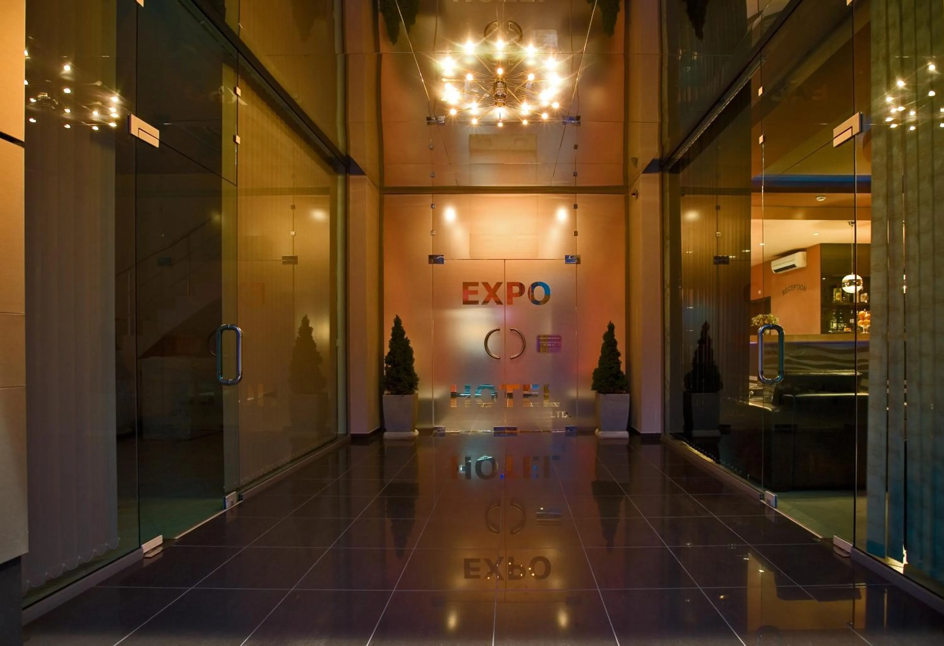 Lobby or reception in Expo Hotel