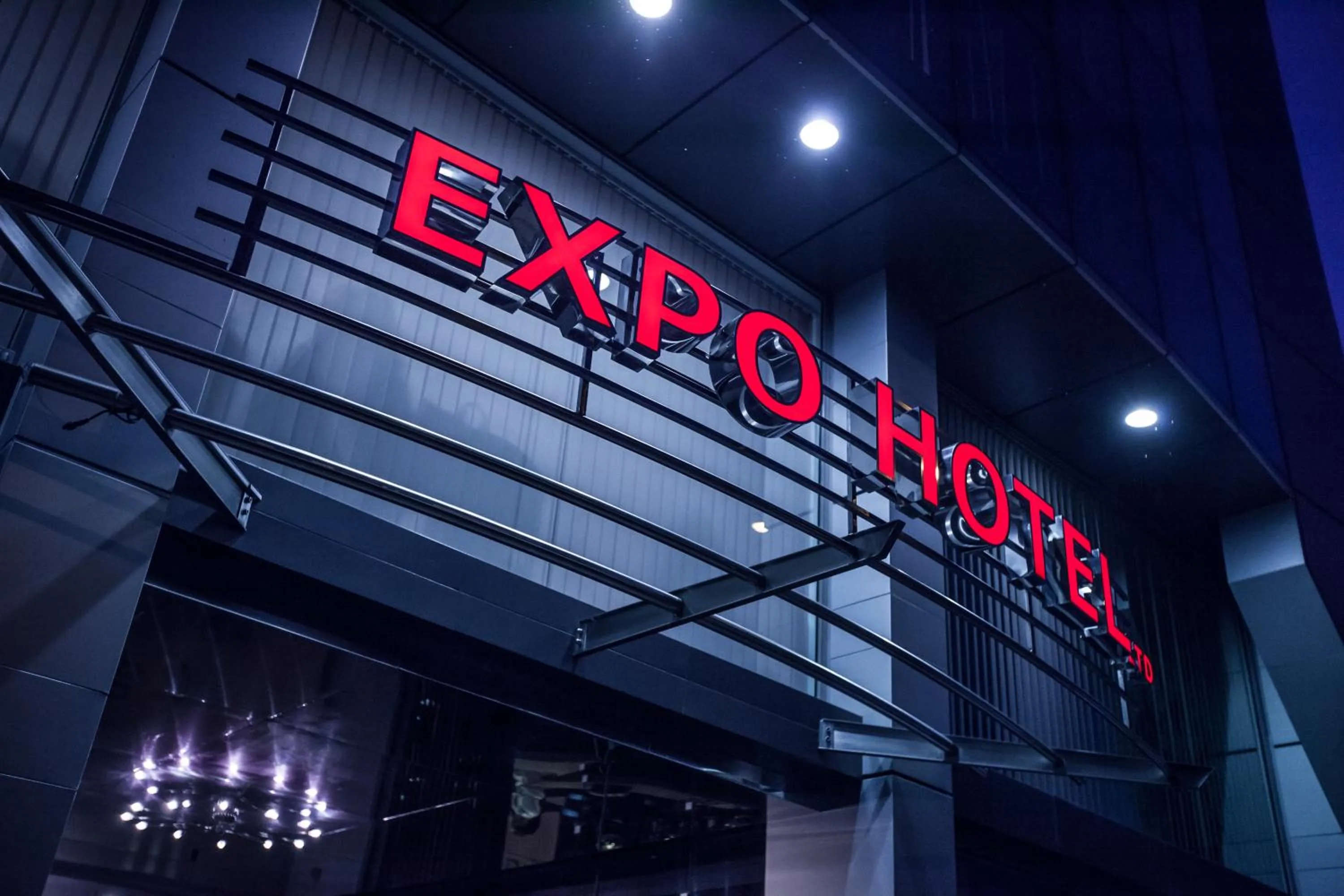 Facade/entrance in Expo Hotel