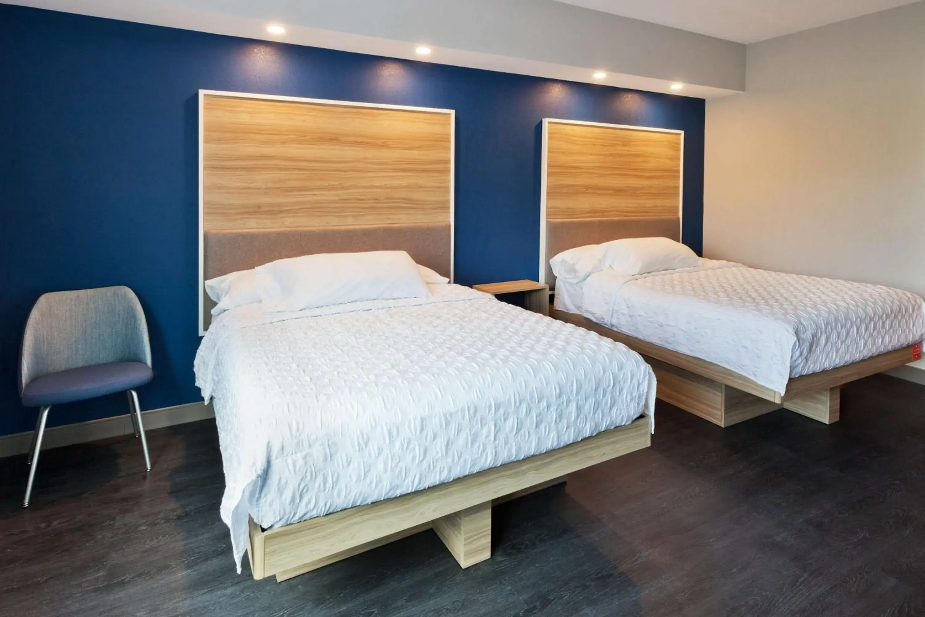 Bed in Tru by Hilton Auburn Bed in Tru by Hilton Auburn