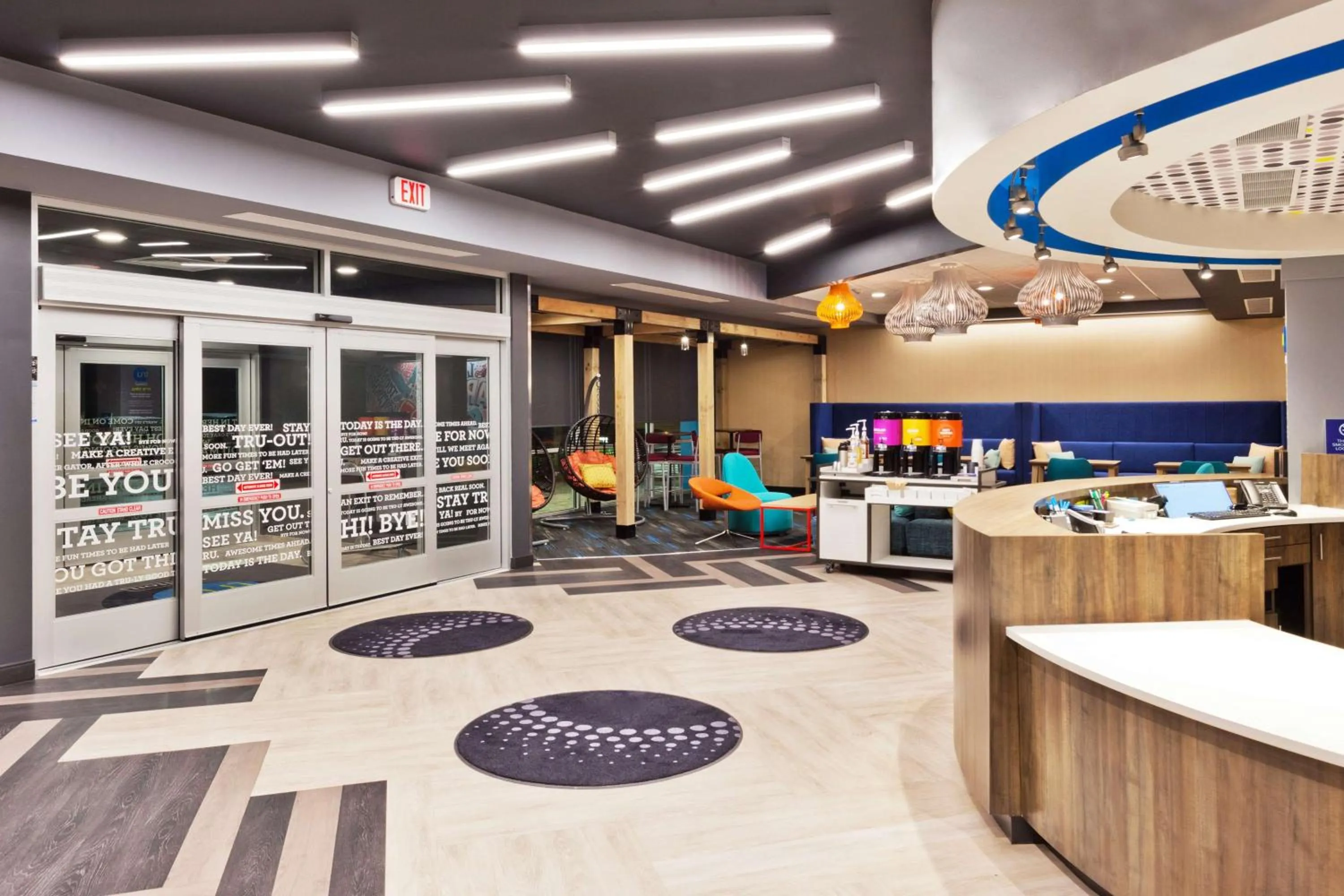 Lobby or reception in Tru by Hilton Auburn