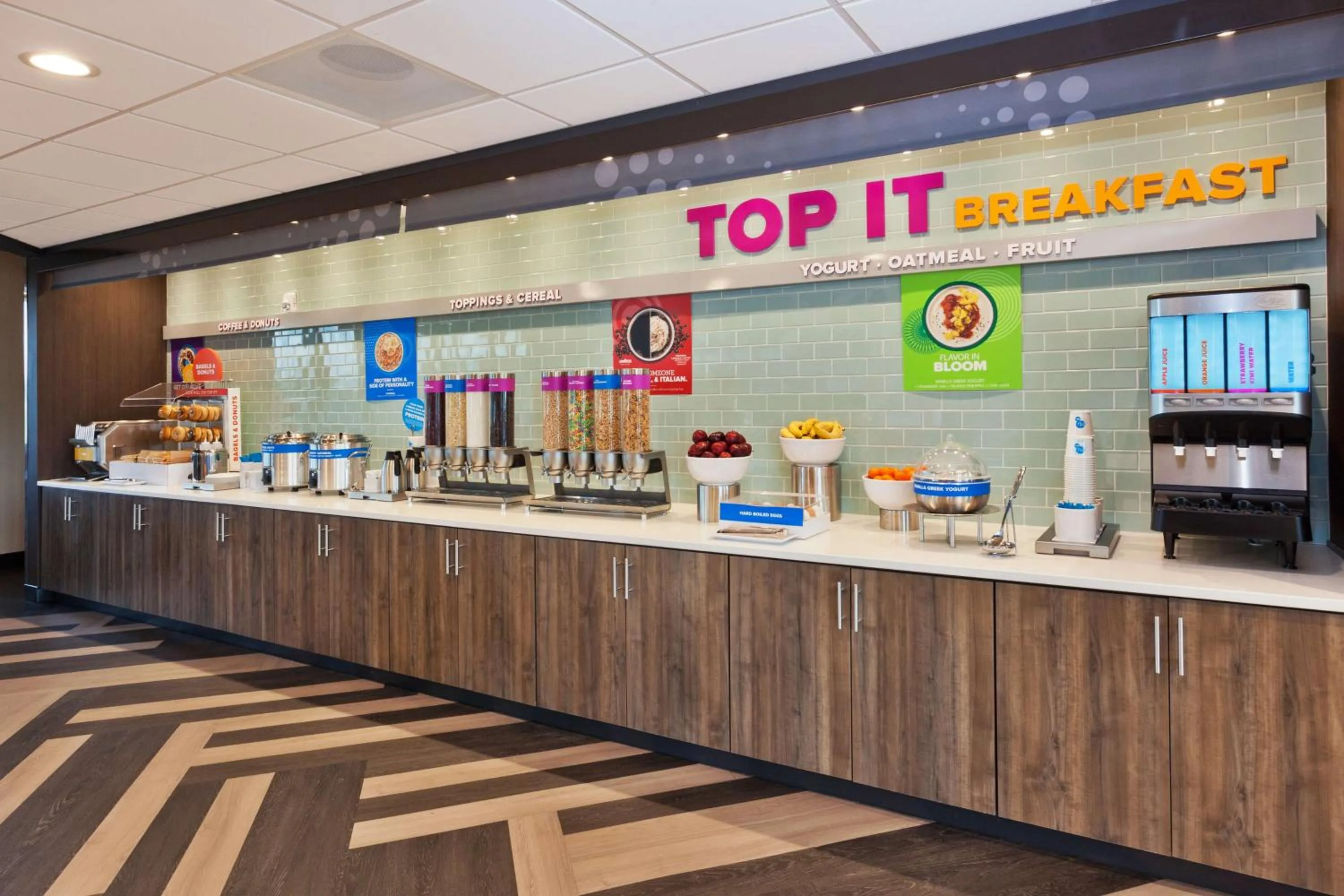 Restaurant/places to eat in Tru by Hilton Auburn