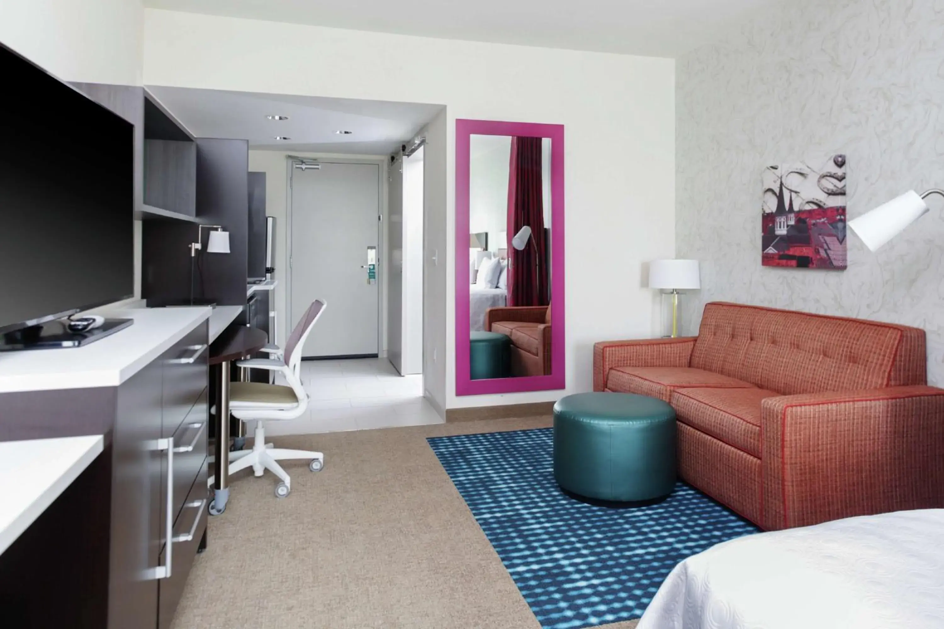 Living room in Home2 Suites By Hilton Louisville Airport Expo Center Living room in Home2 Suites By Hilton Louisville Airport Expo Center