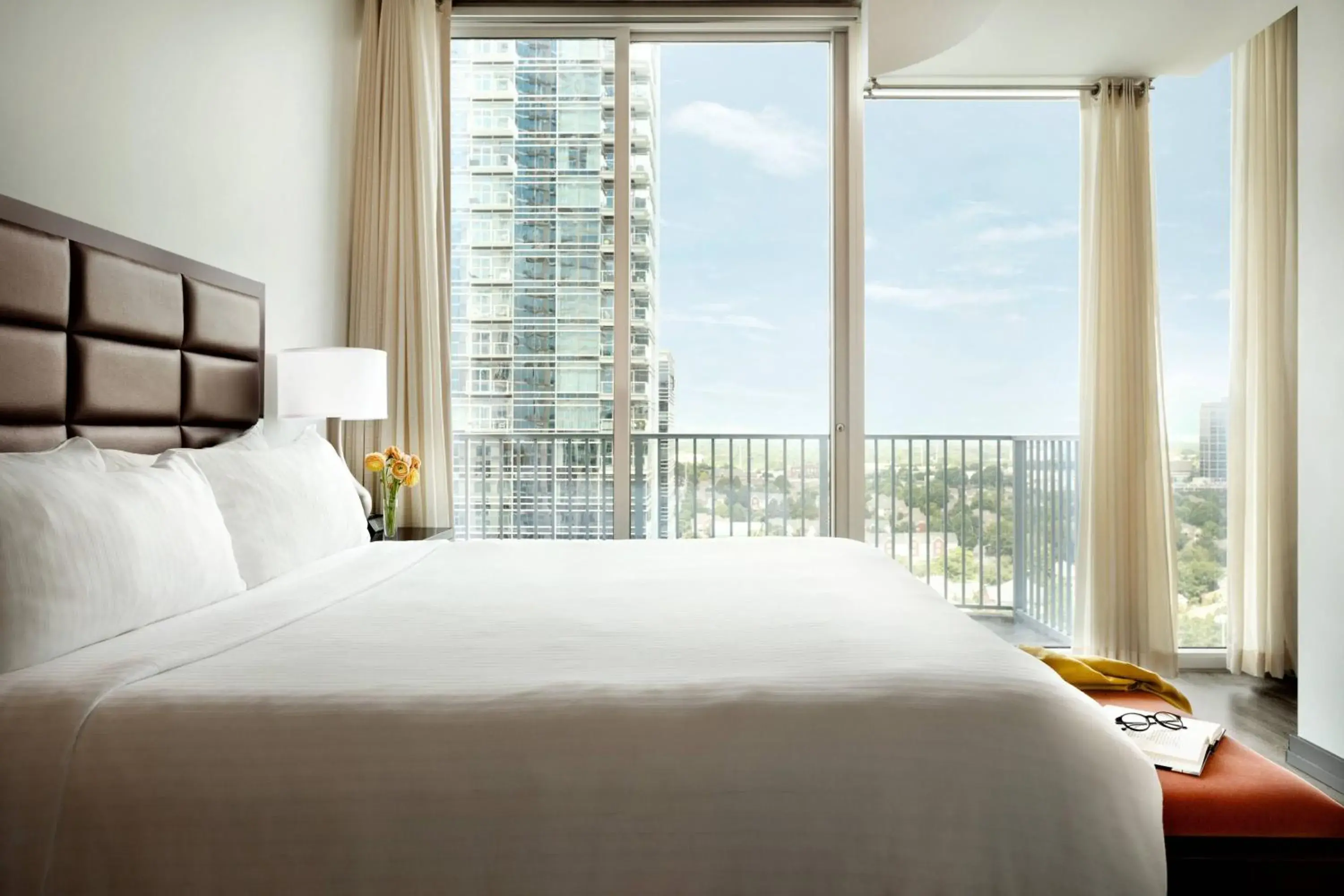 Bedroom, Bed in Twelve Downtown, Autograph Collection Bedroom, Bed in Twelve Downtown, Autograph Collection