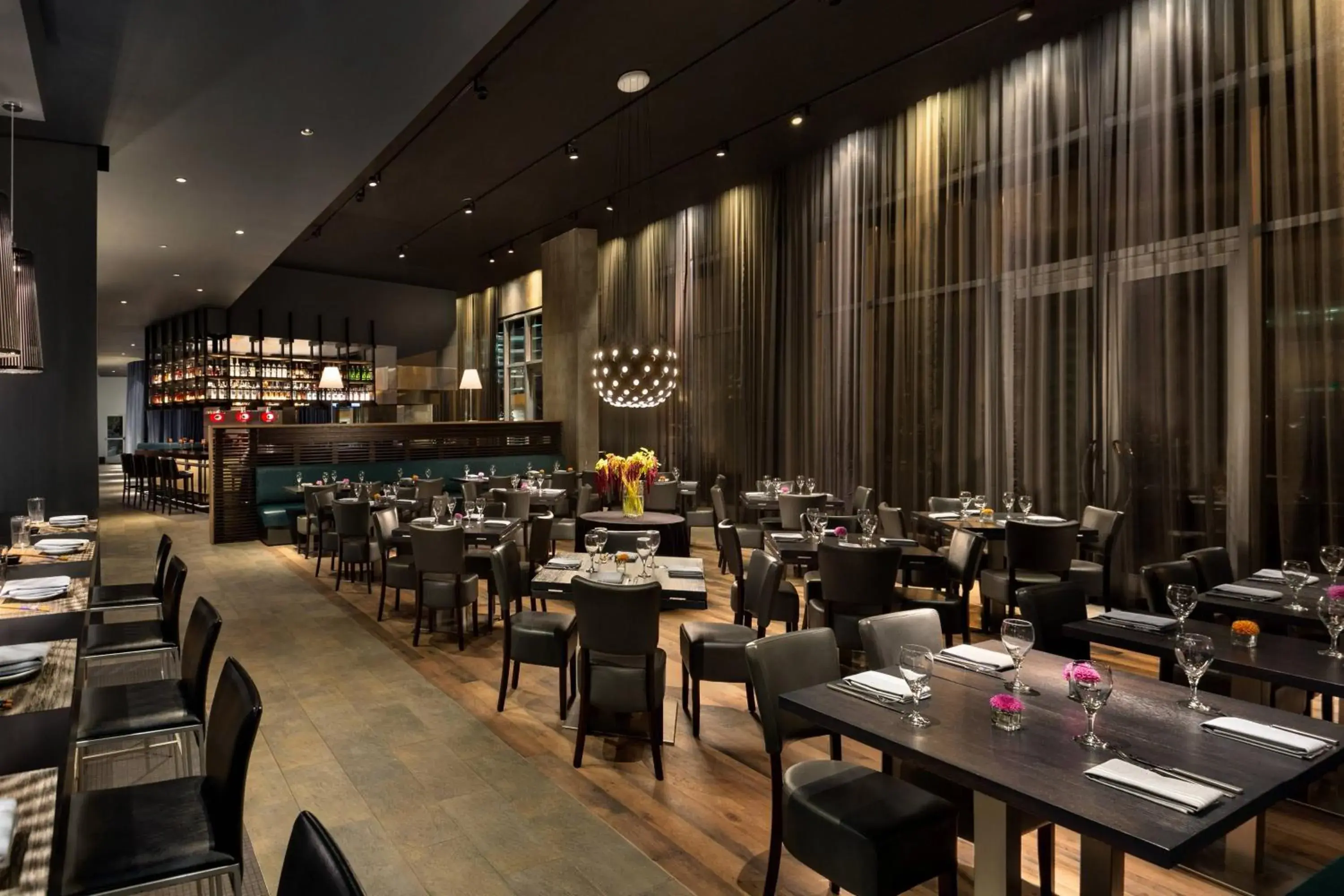 Restaurant/places to eat in Twelve Downtown, Autograph Collection Restaurant/places to eat in Twelve Downtown, Autograph Collection