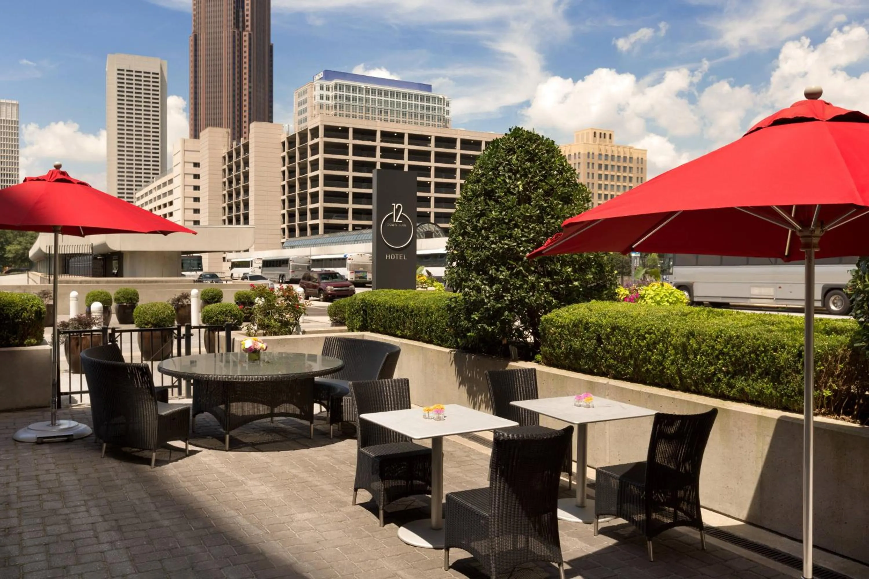 Restaurant/places to eat in Twelve Downtown, Autograph Collection