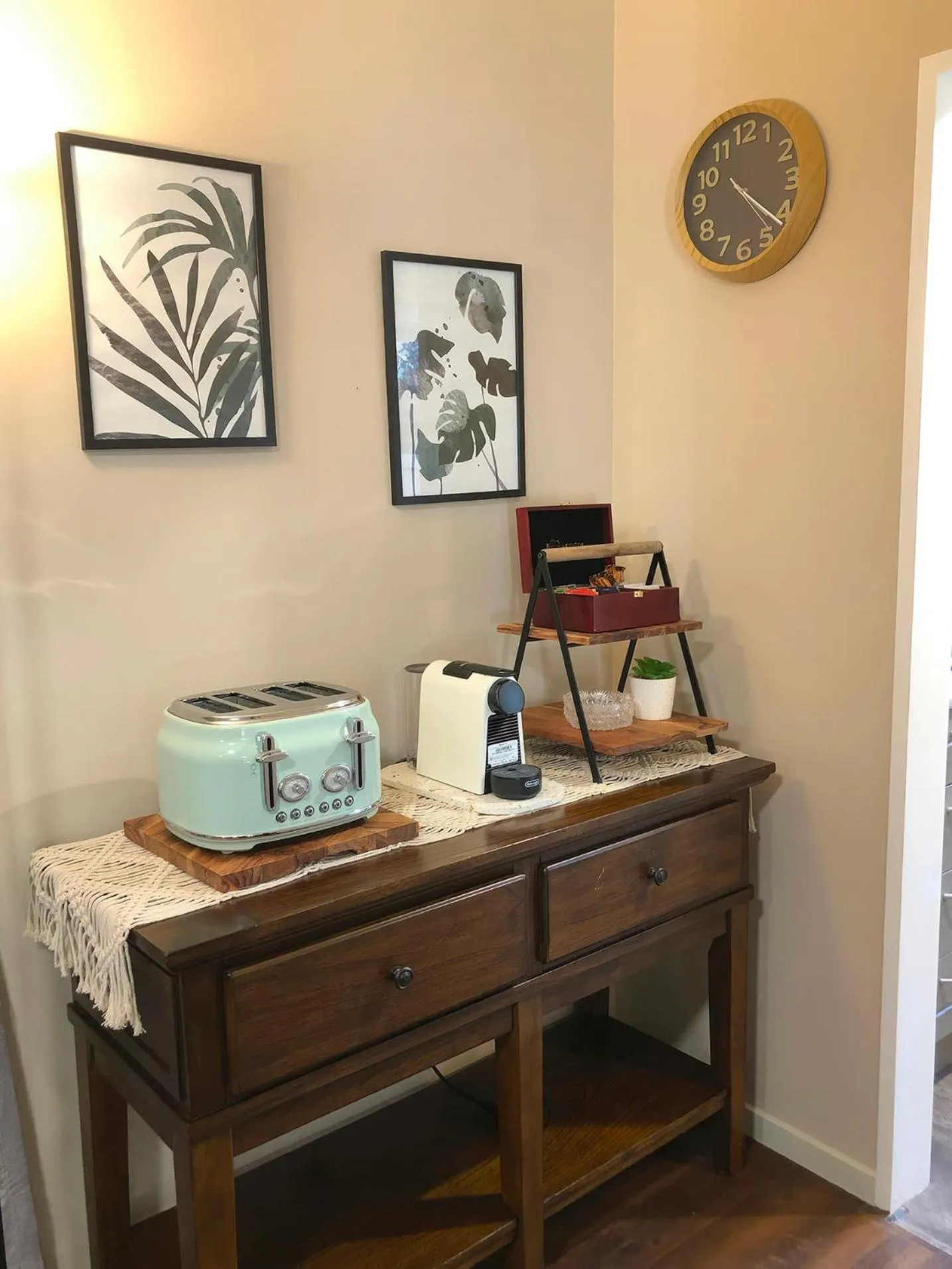 Coffee/tea facilities in Alpine View Lodge