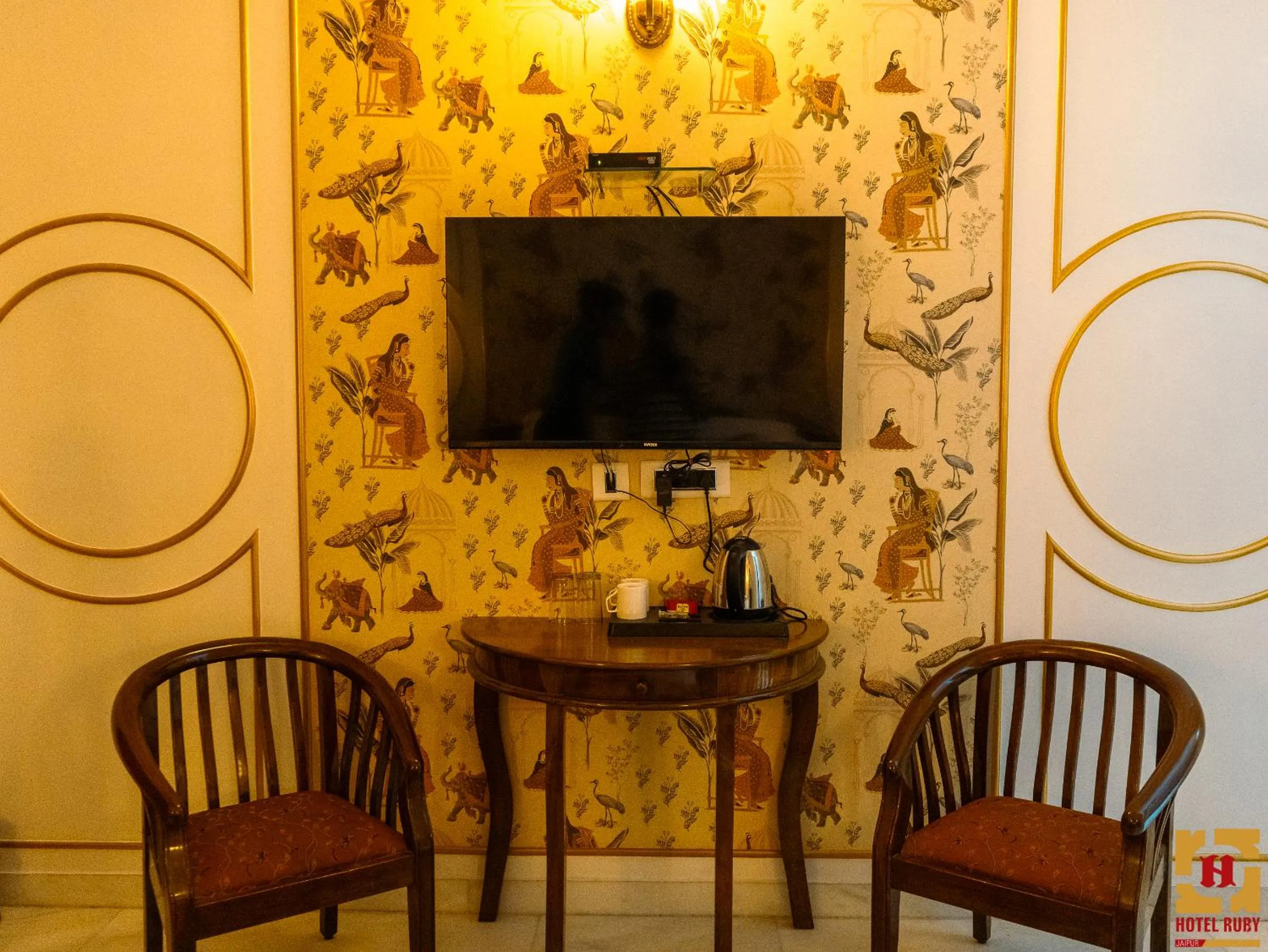 Entertainment in Hotel Ruby