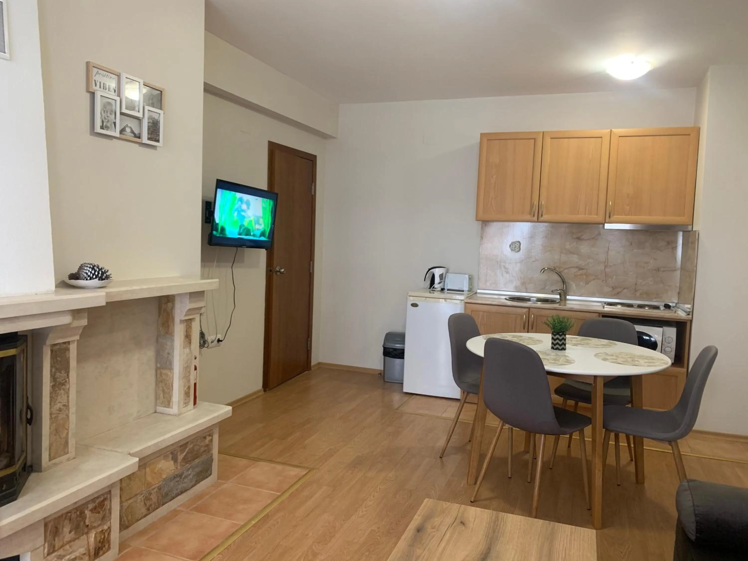 Photo of the whole room in The Castle Complex