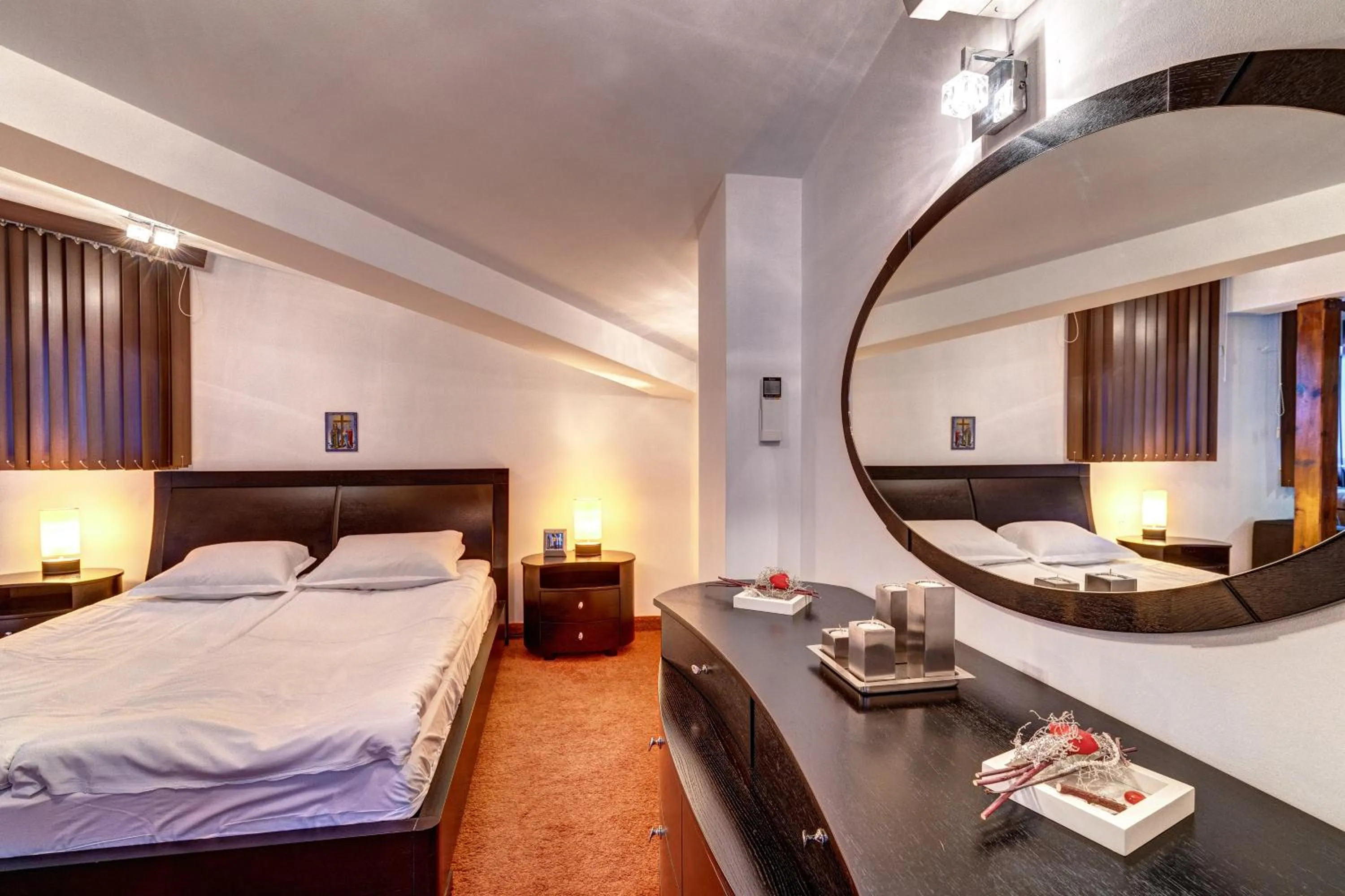 Bedroom, Bed in The Castle Complex