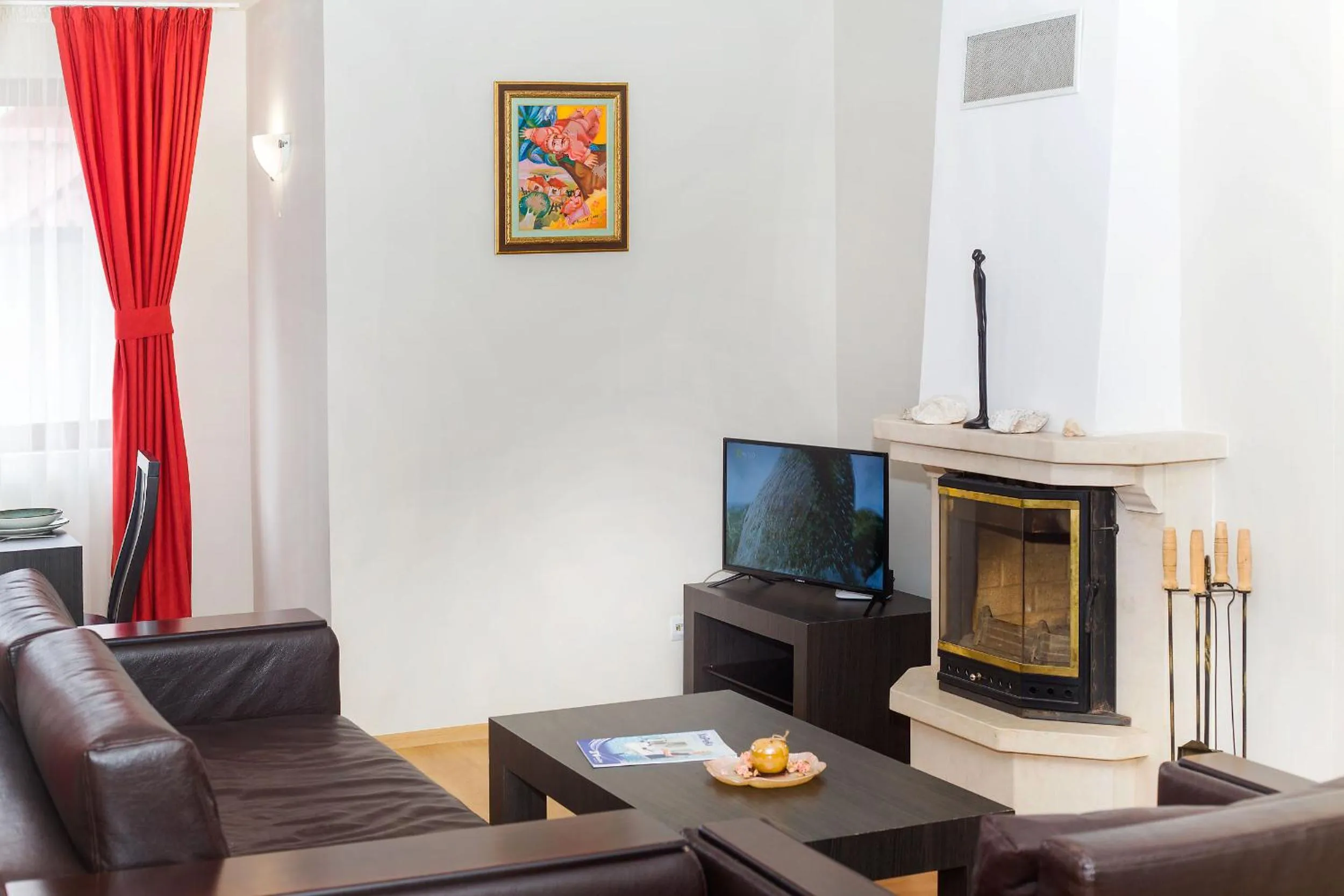 Photo of the whole room in The Castle Complex