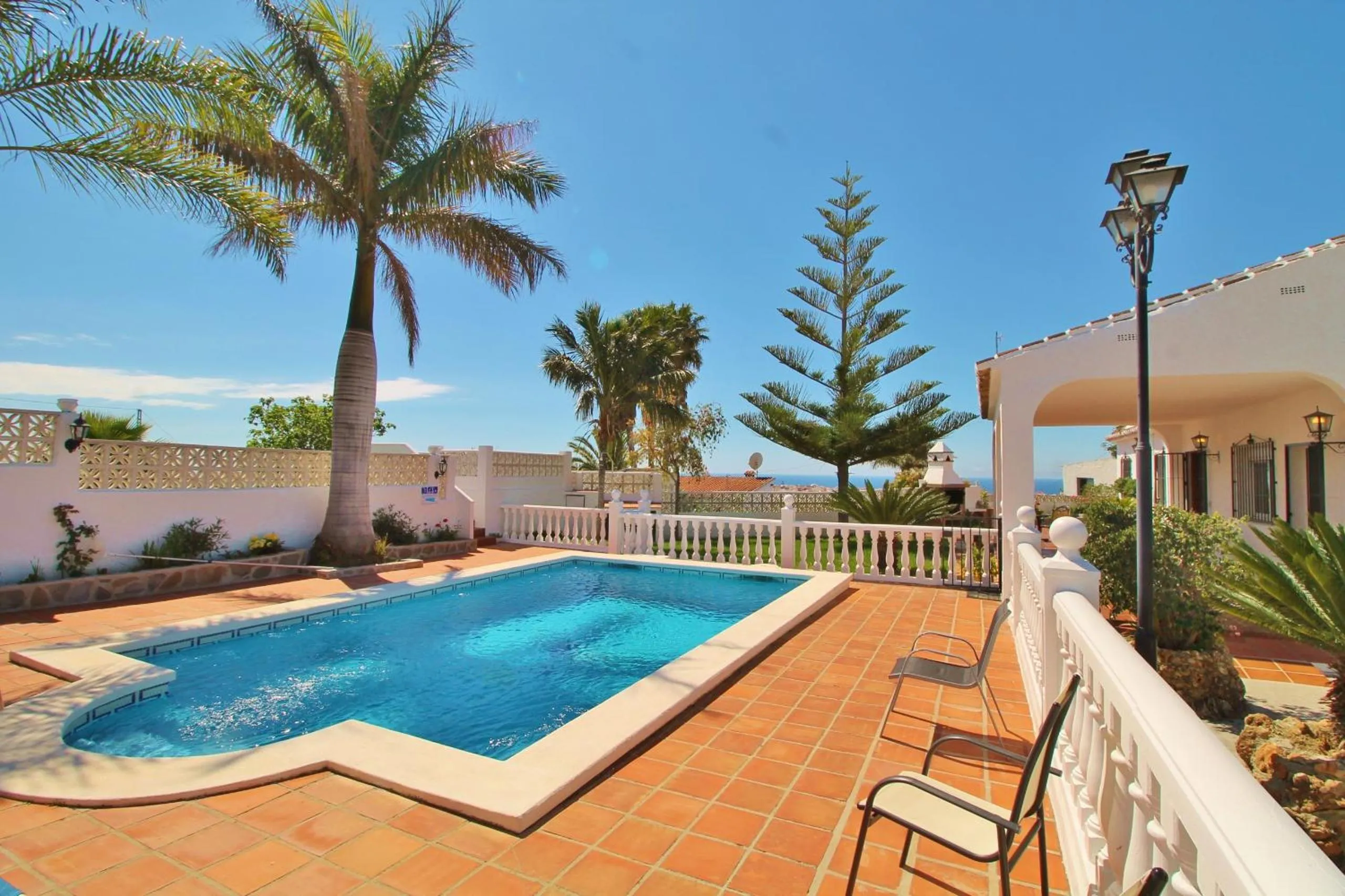 Swimming pool in Villa Jeromo SpainSunRentals 1004