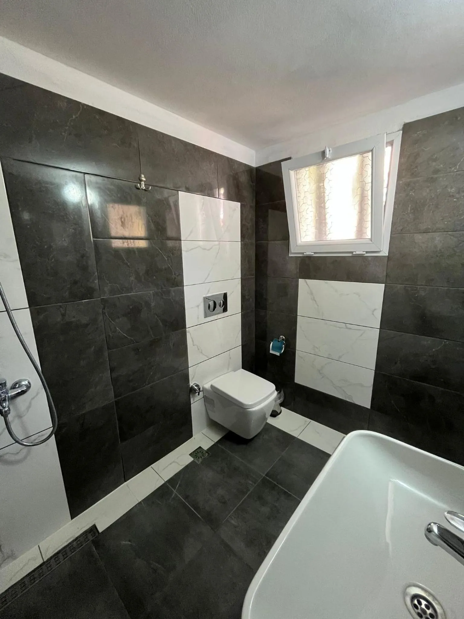 Shower in Erkal Pension