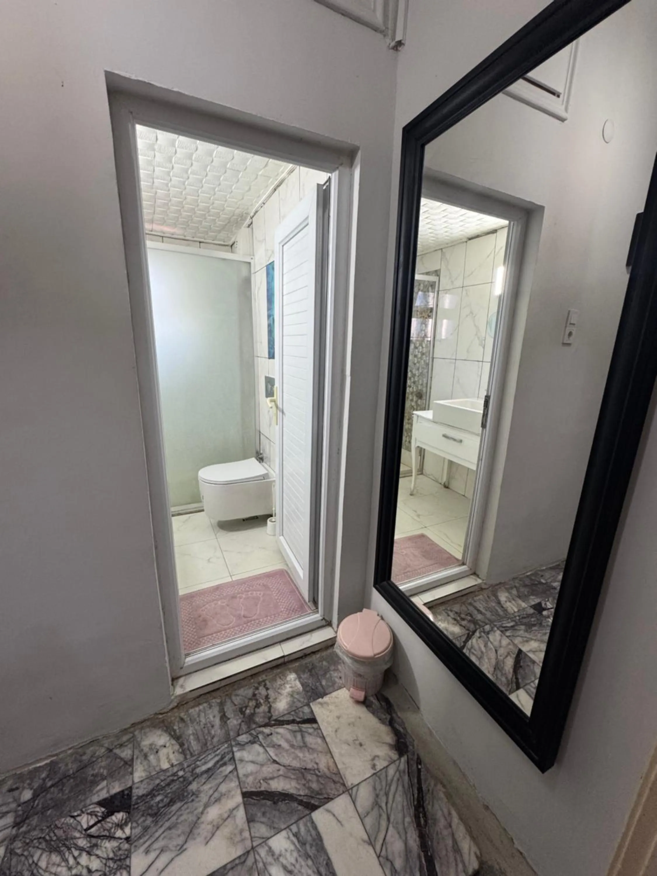 Bathroom in Erkal Pension