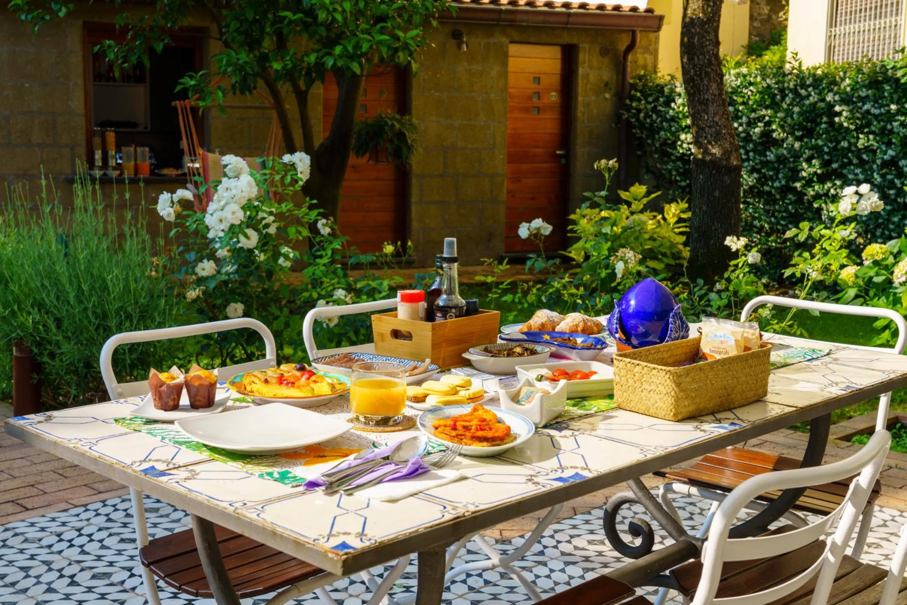 Continental breakfast in Villa Manning Relais