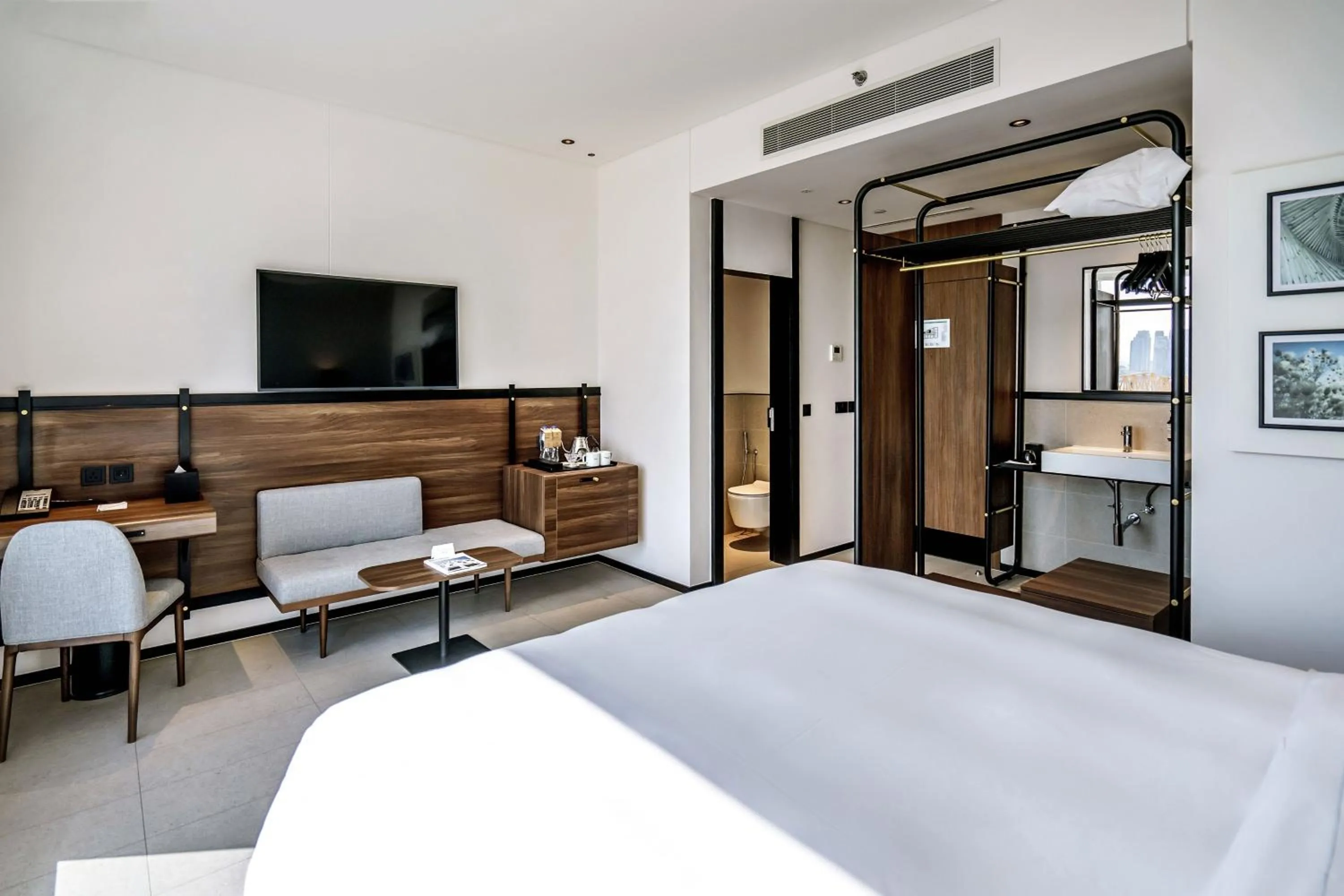 Photo of the whole room, Bed in FORM Hotel Al Jaddaf, Dubai, a Member of Design Hotels