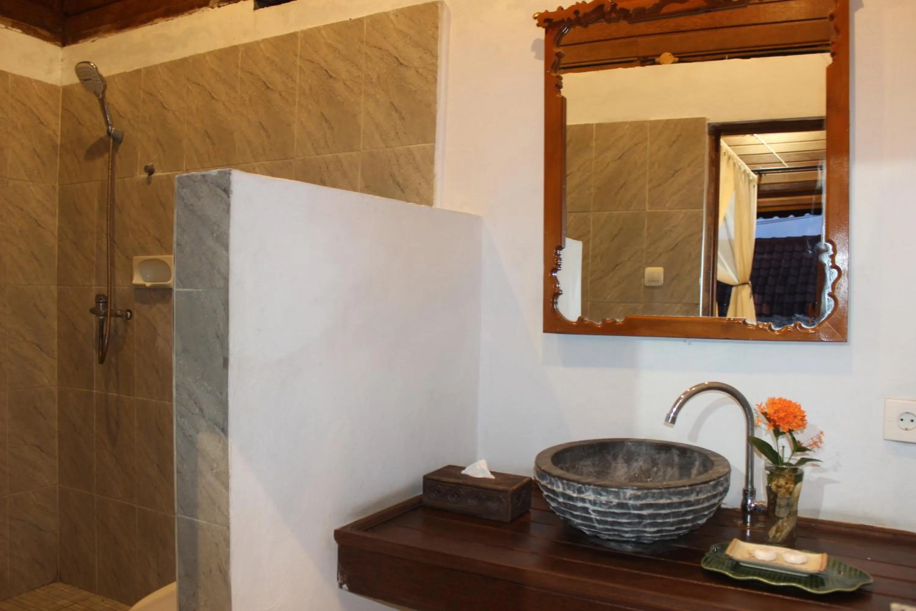 Bathroom in Boga Segara Villa And Resto
