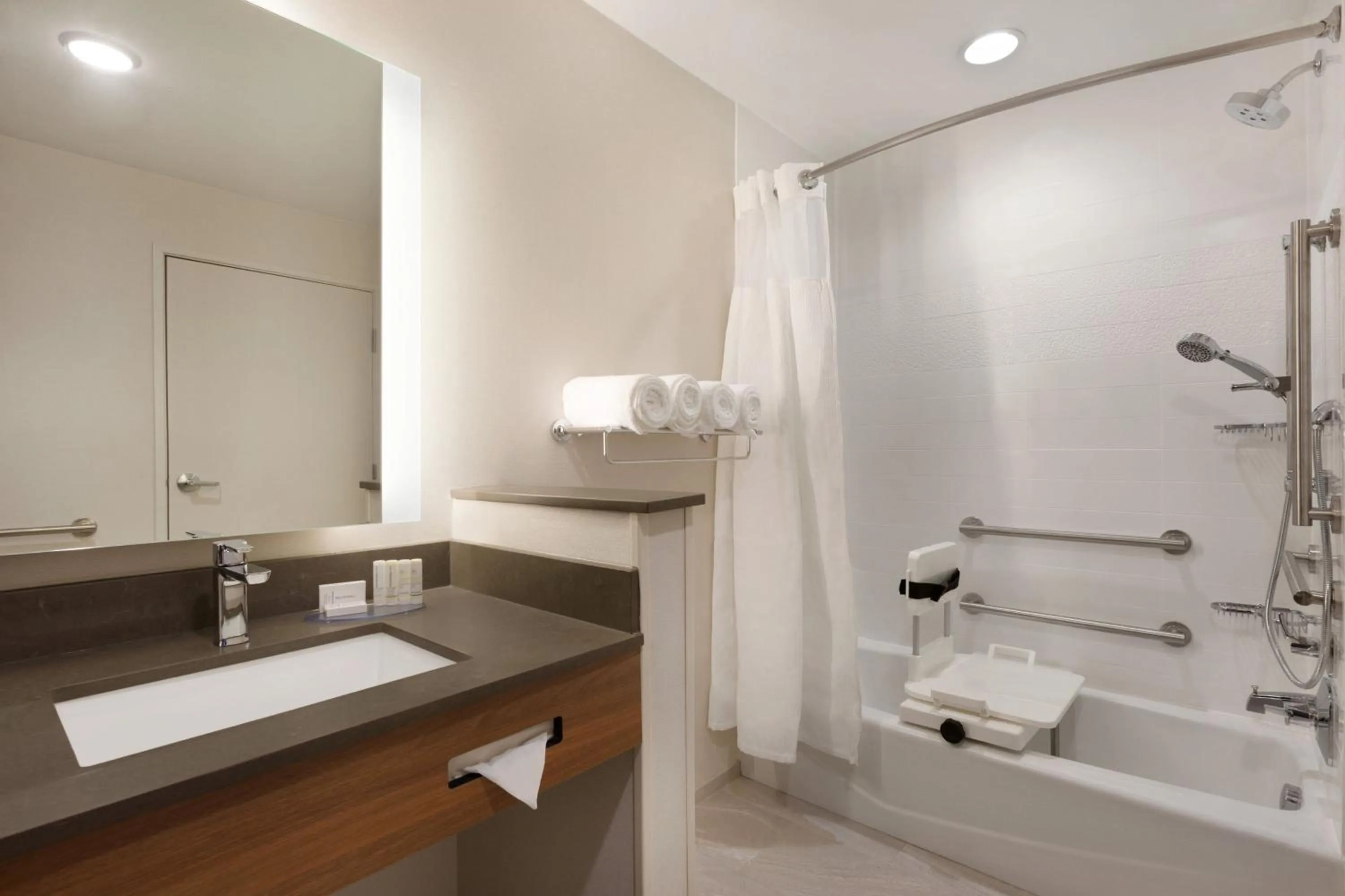 Bathroom in Fairfield Inn & Suites by Marriott Boulder Longmont